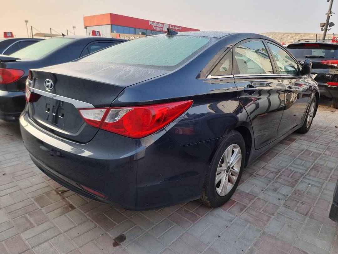 2013 HYUNDAI SONATA — 146010 Miles — Lot 125487 — Ind. 12 - Marhaba Auctions Used Cars - Image 4