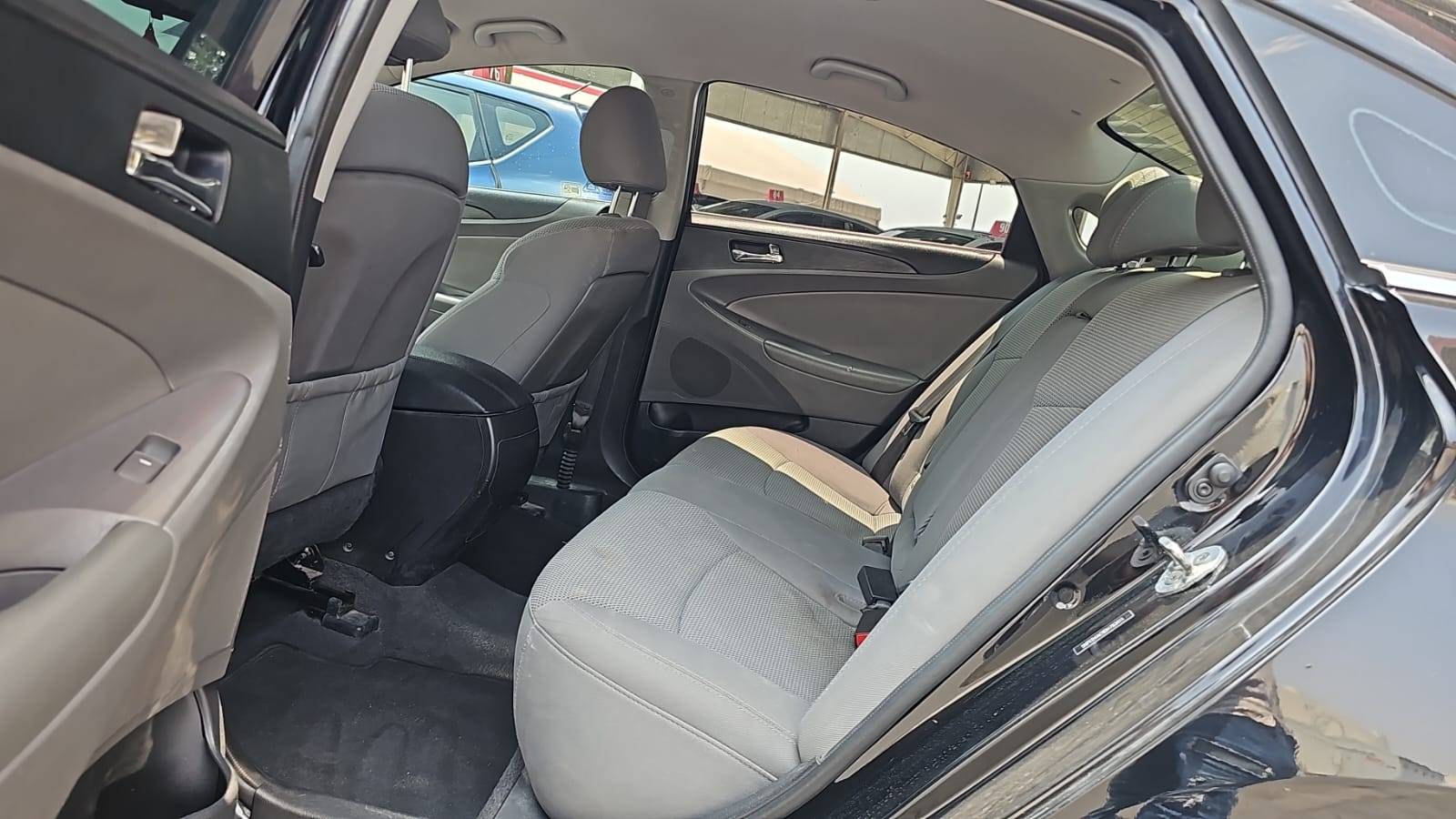 2013 HYUNDAI SONATA — 121010 Miles — Lot DH783411 - Marhaba Auctions Used Cars - Image 8