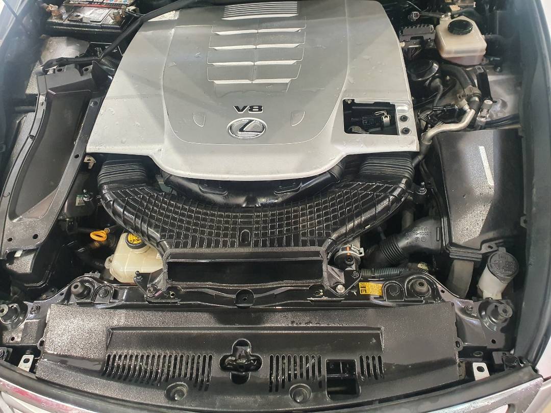 2010 LEXUS LS 460 — 144845 Miles — Lot 451515410 - Marhaba Auctions Used Cars - Image 6