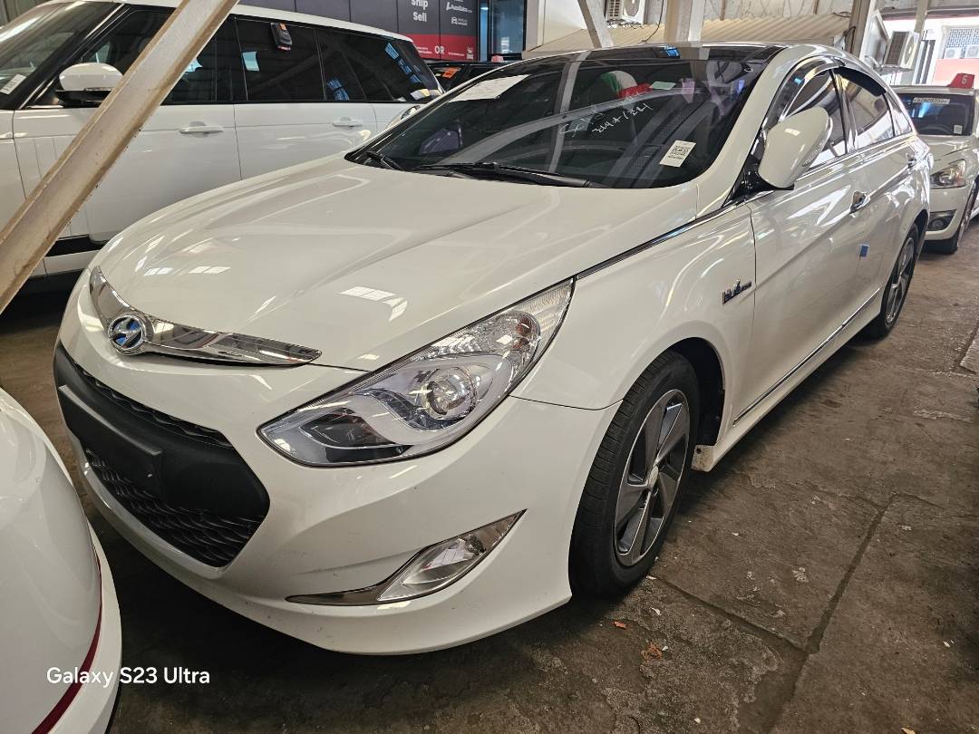 2012 HYUNDAI SONATA — 210147 KM — Lot 045327 — Souq - Marhaba Auctions Used Cars - Image 5