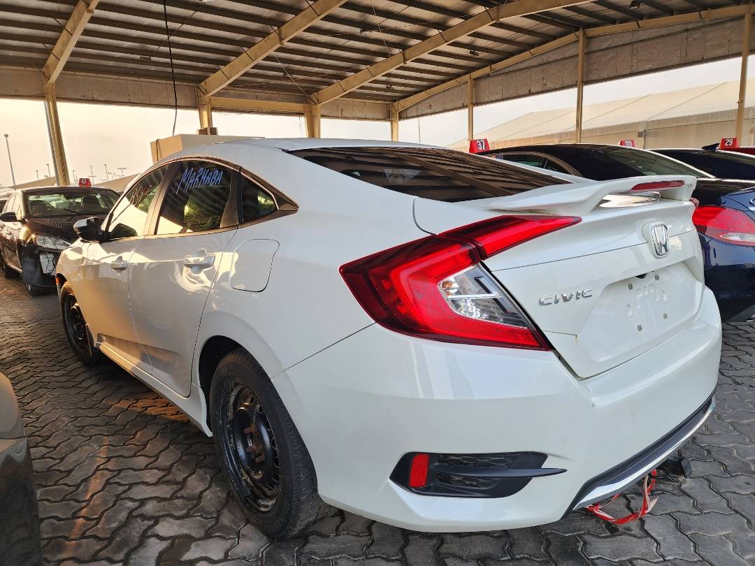 2019 HONDA CIVIC — 132468 KM — Lot 009125 — Souq - Marhaba Auctions Used Cars - Image 6