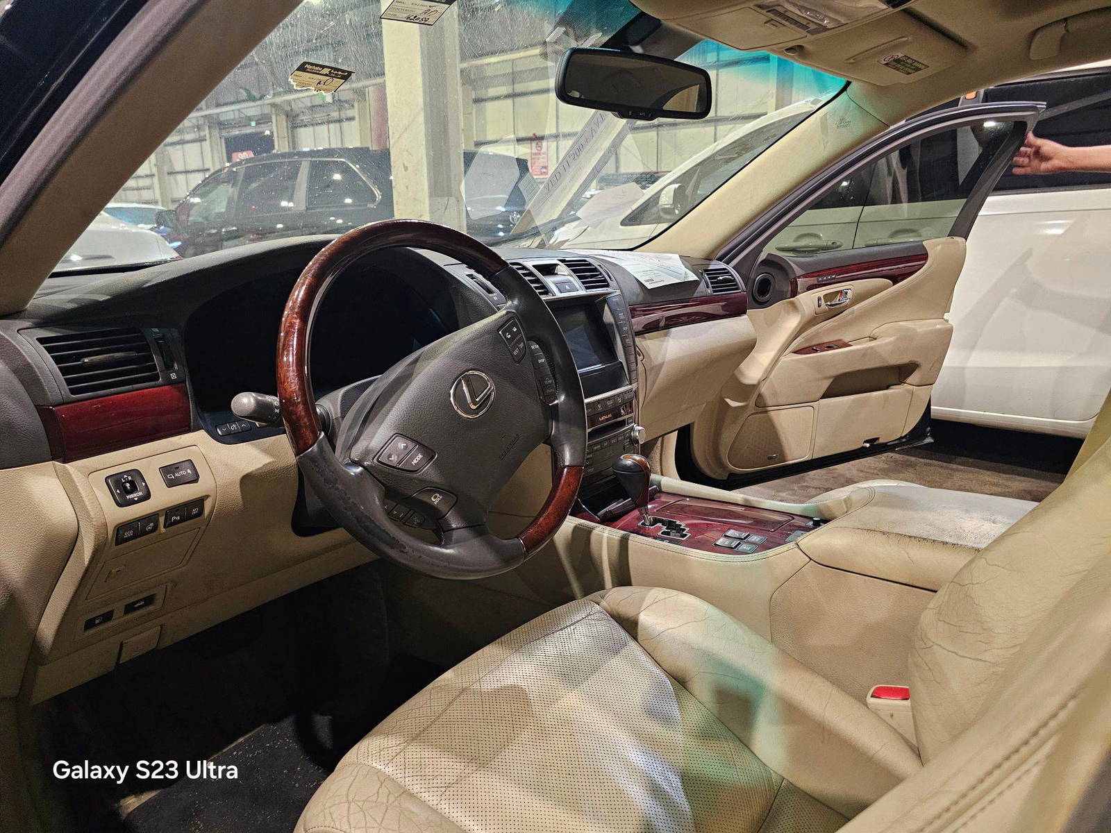 LEXUS LS 460 2010 - Marhaba Auction Used Cars - Image 8