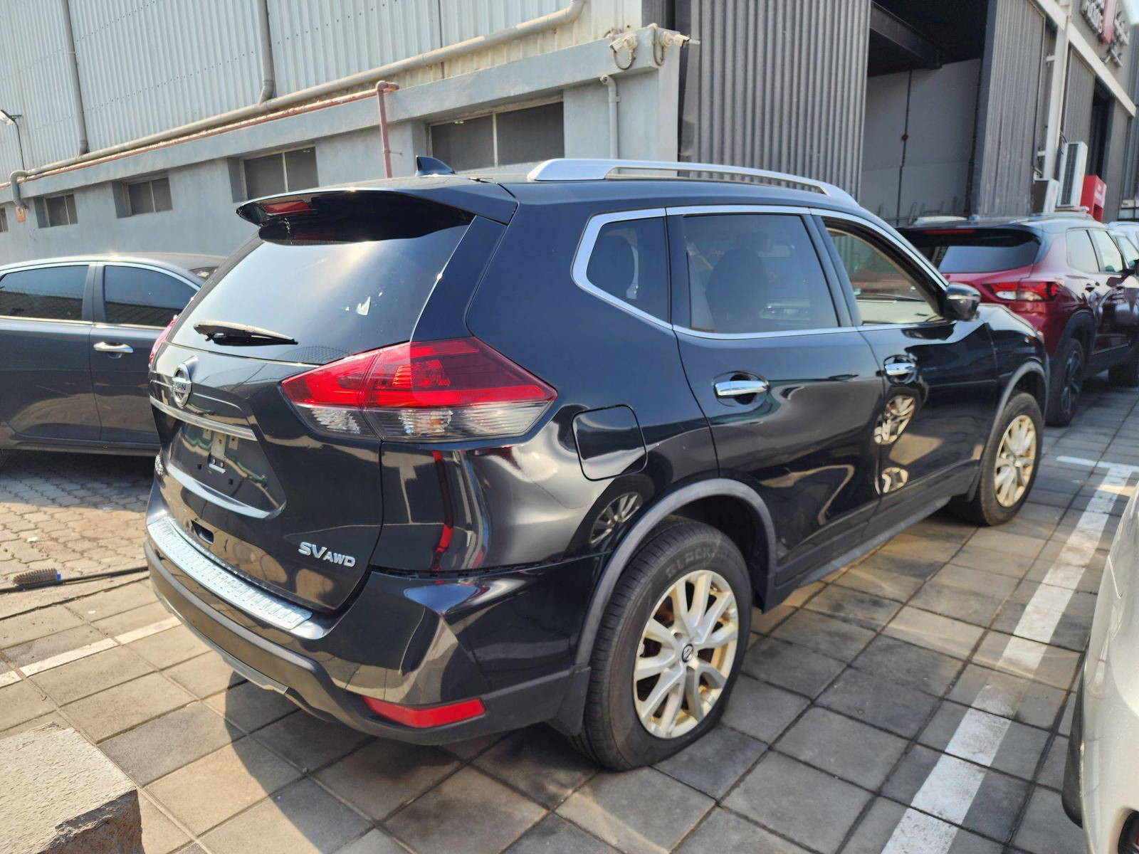 2018 NISSAN ROGUE — 177576 Miles — Lot 901493 — Main - Marhaba Auctions Used Cars - Image 5