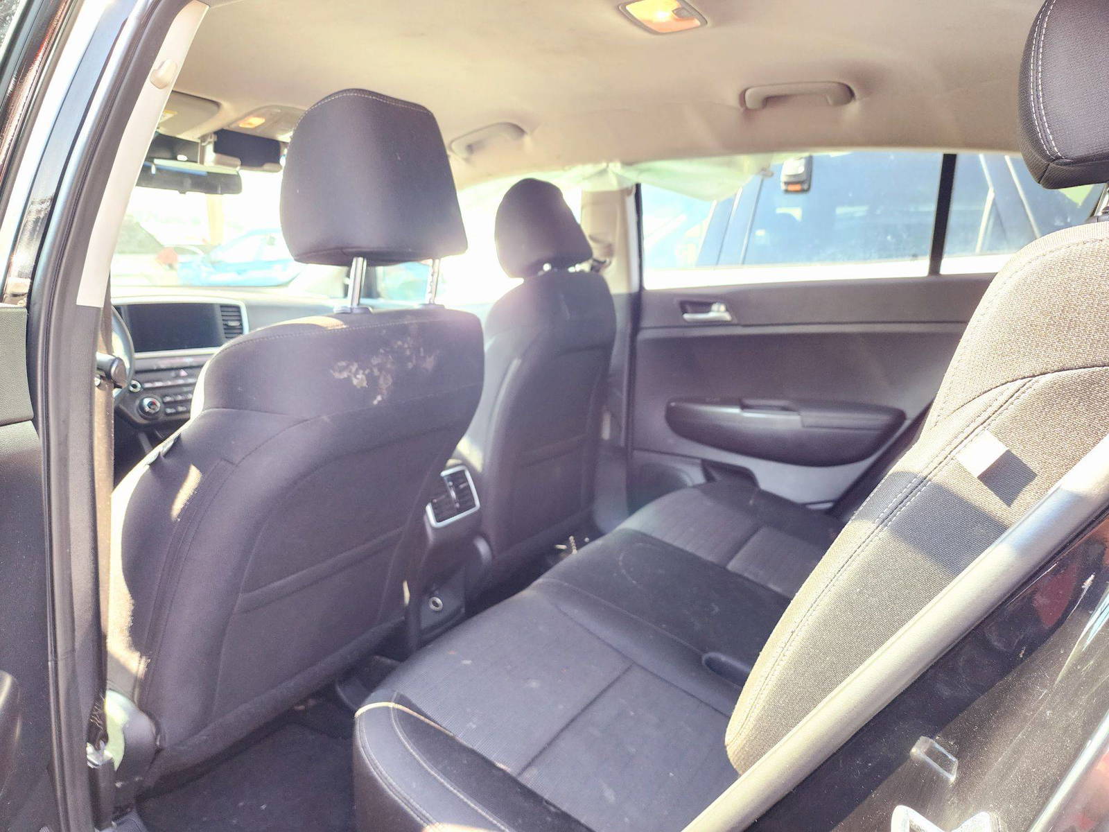 2022 KIA SPORTAGE — 90150 Miles — Lot AC5N7950513 — Souq - Marhaba Auctions Used Cars - Image 6