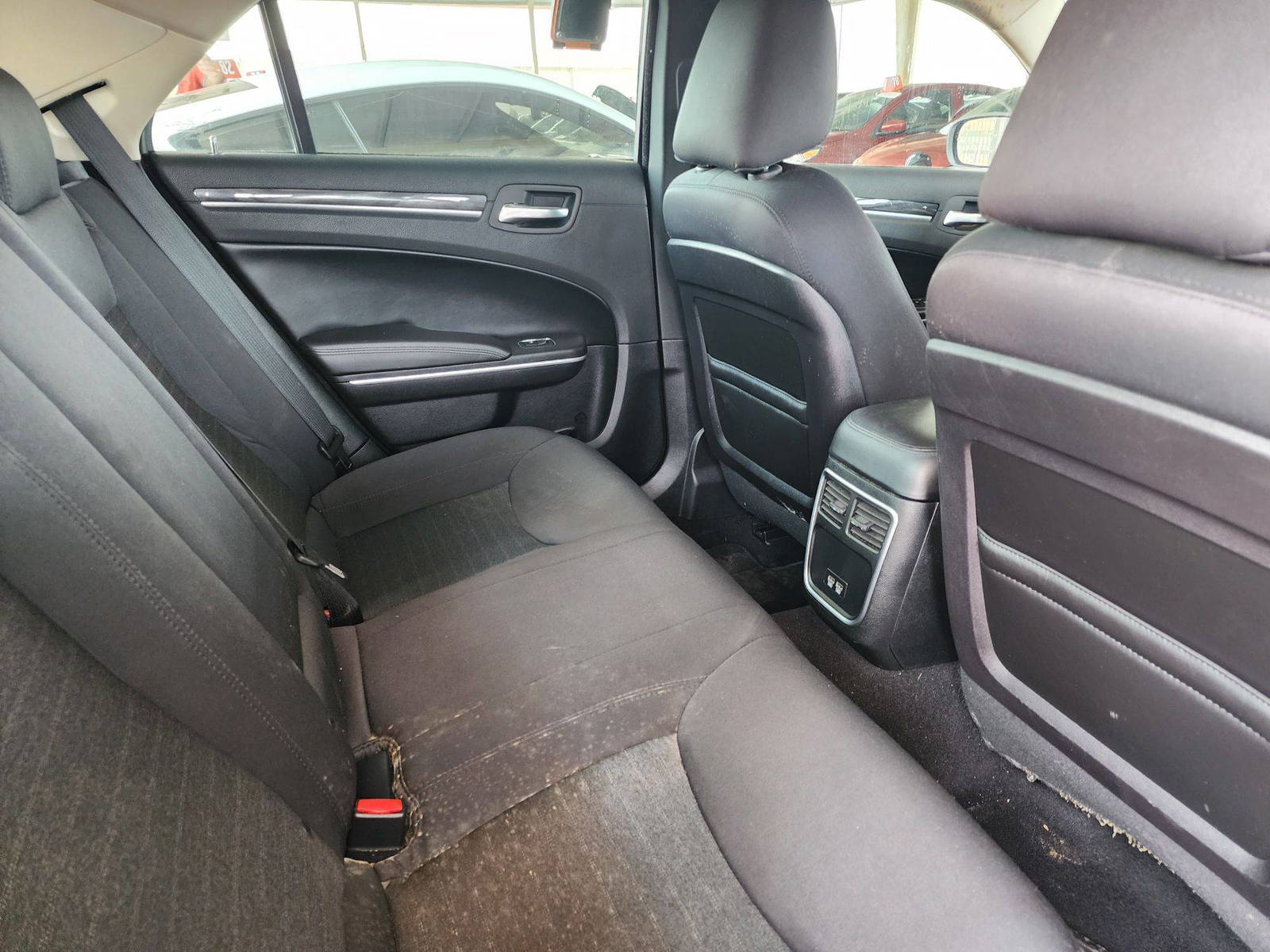 2019 CHRYSLER 300 — 112386 Miles — Lot 43047003 - Marhaba Auctions Used Cars - Image 6