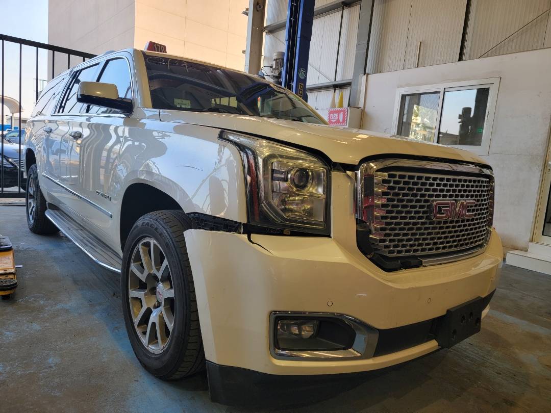 2015 GMC YUKON XL DENALI — 243257 Miles — Lot 146741 — Main - Marhaba Auctions Used Cars - Image 5