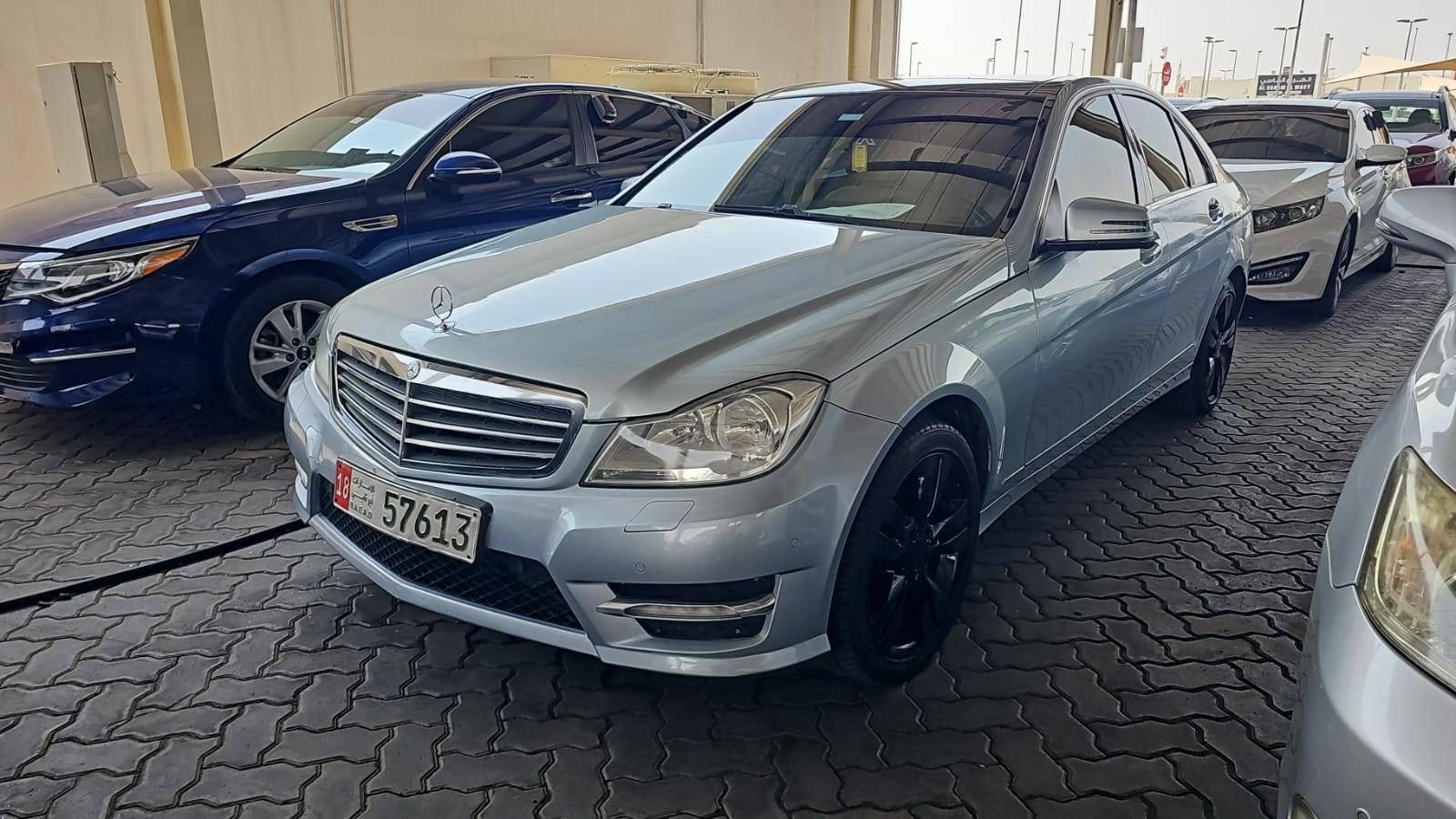 MERCEDES BENZ C200 2013 view 2