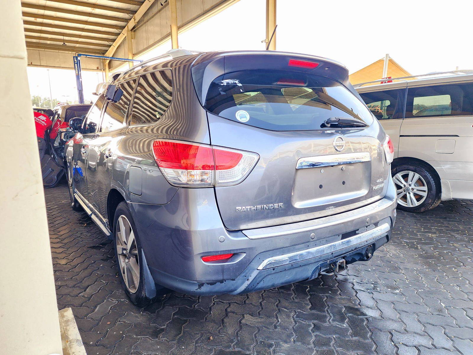 2015 NISSAN PATHFINDER — 209014 Miles — Lot 77539204 — Souq - Marhaba Auctions Used Cars - Image 3