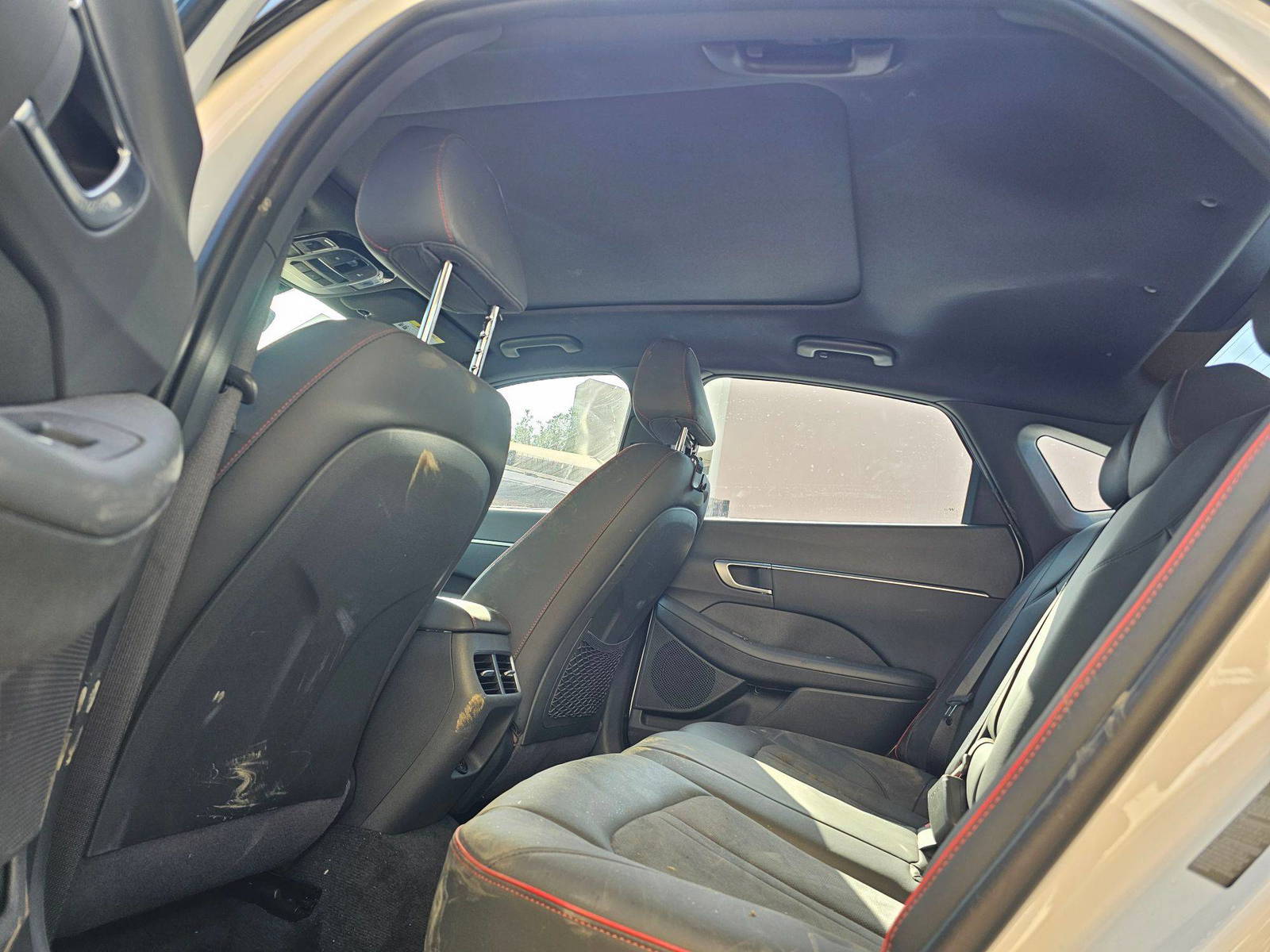 HYUNDAI SONATA 2021 - Marhaba Auction Used Cars - Image 8