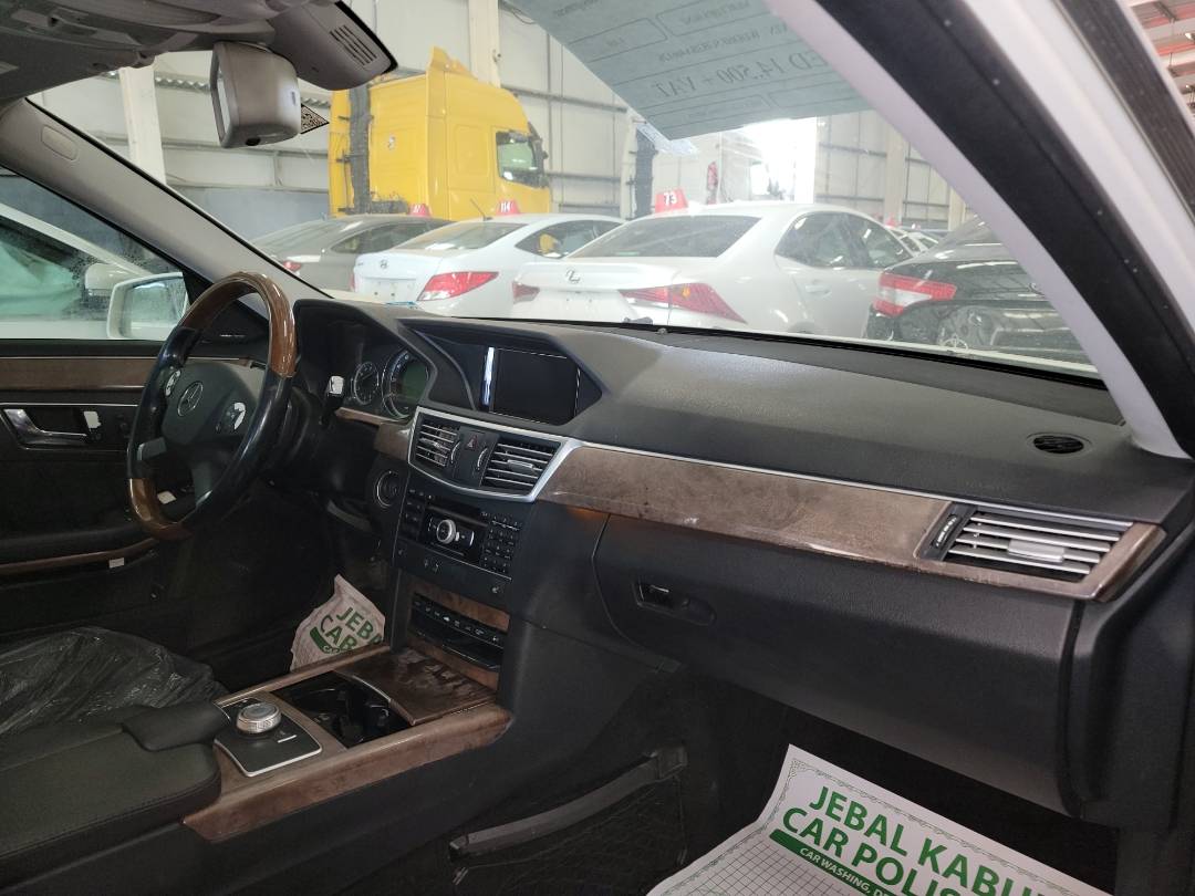 2011 MERCEDES BENZ E 350 — 170866 Miles — Lot A466126 - Marhaba Auctions Used Cars - Image 5
