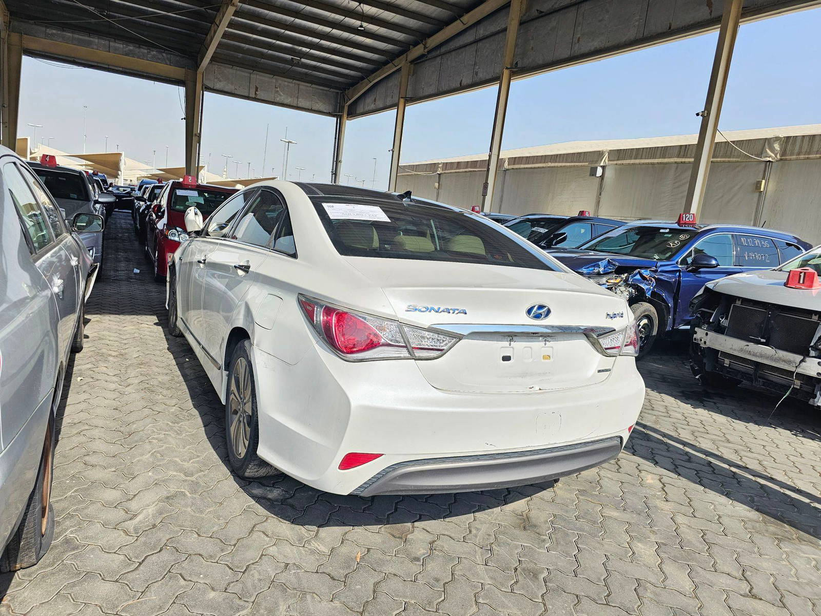 2013 HYUNDAI SONATA — 205668 Miles — Lot 7261221 — Souq - Marhaba Auctions Used Cars - Image 4