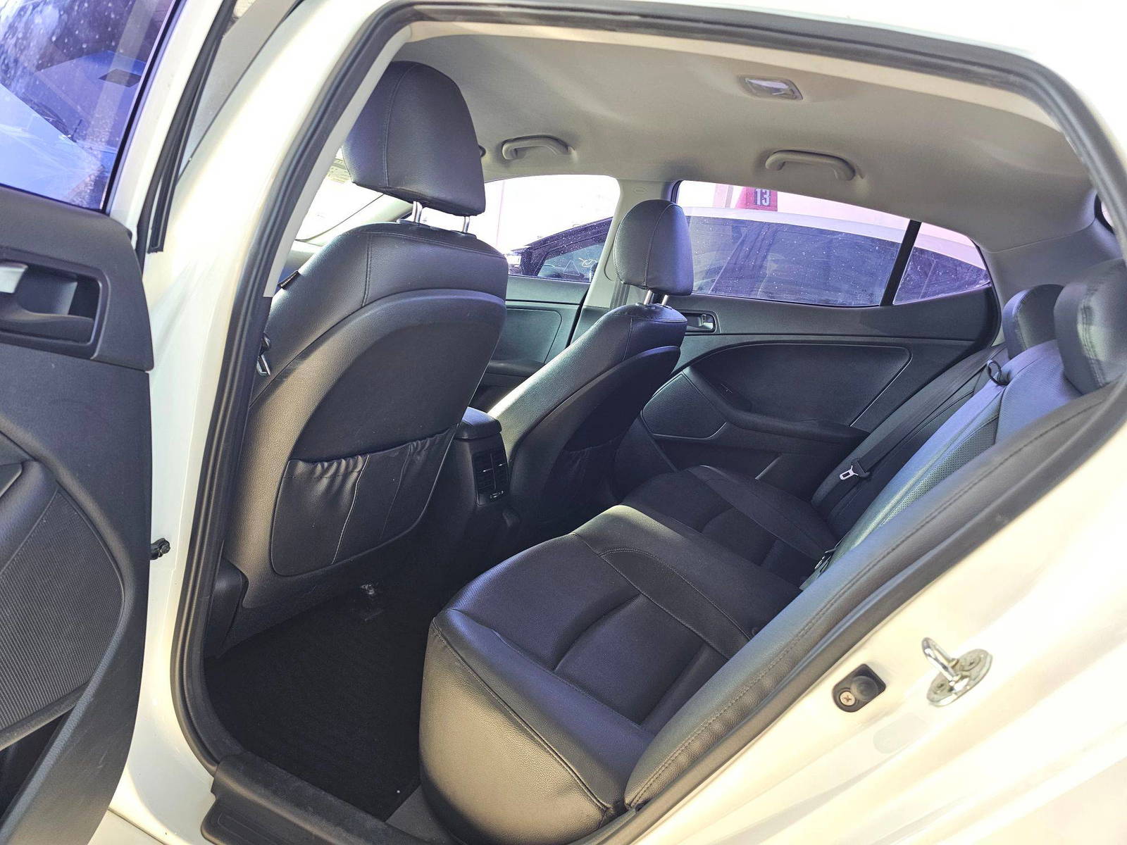 2014 KIA K5 — 74886 KM — Lot BEA461272 — Souq - Marhaba Auctions Used Cars - Image 6