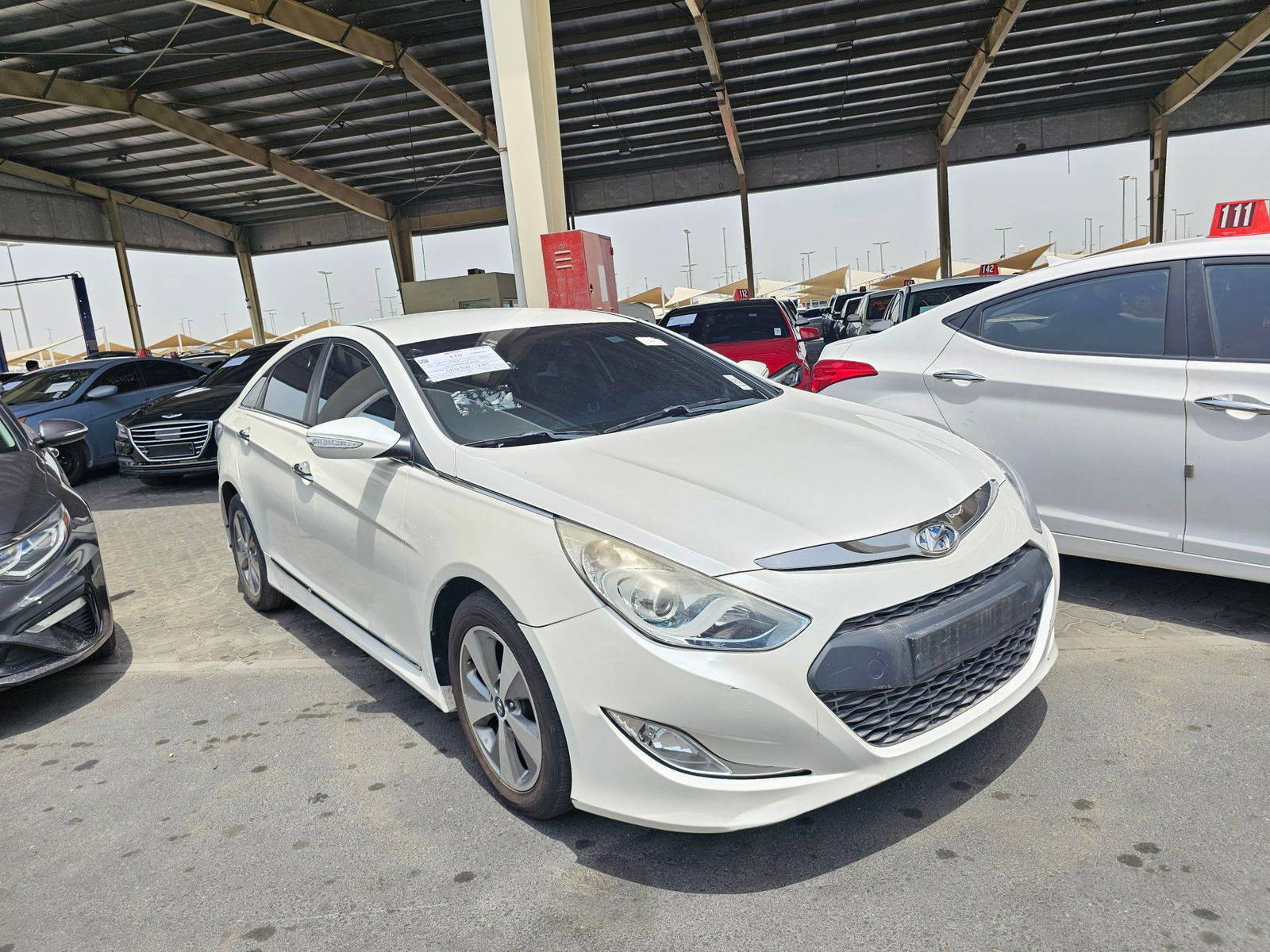 2012 HYUNDAI SONATA — 194143 KM — Lot A026891 — Souq - Marhaba Auctions Used Cars - Image 4