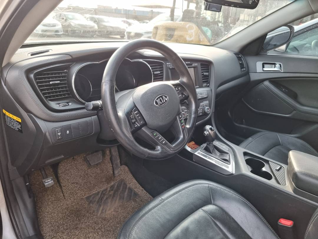 2013 KIA K5 — 148442 KM — Lot 124587 — Ind. 12 - Marhaba Auctions Used Cars - Image 8