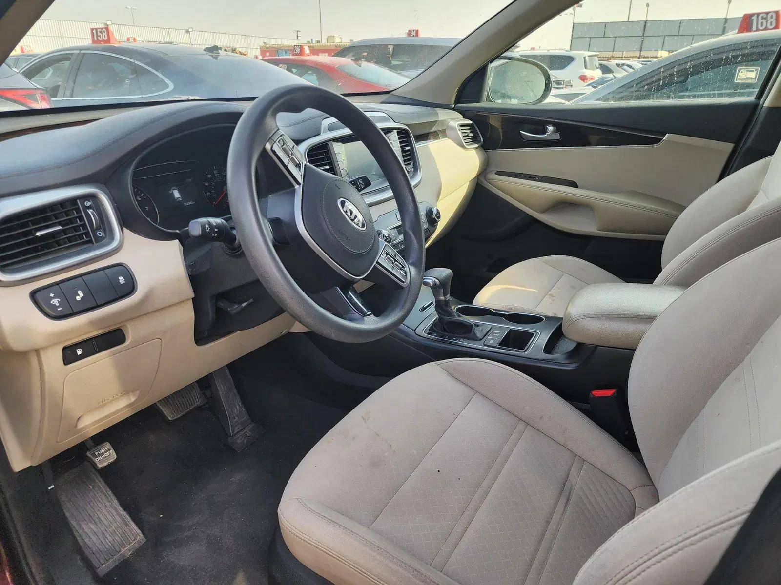 2019 KIA SORENTO — 124 337 Miles — Lot A58KG475467 - Marhaba Auctions Used Cars - Image 5