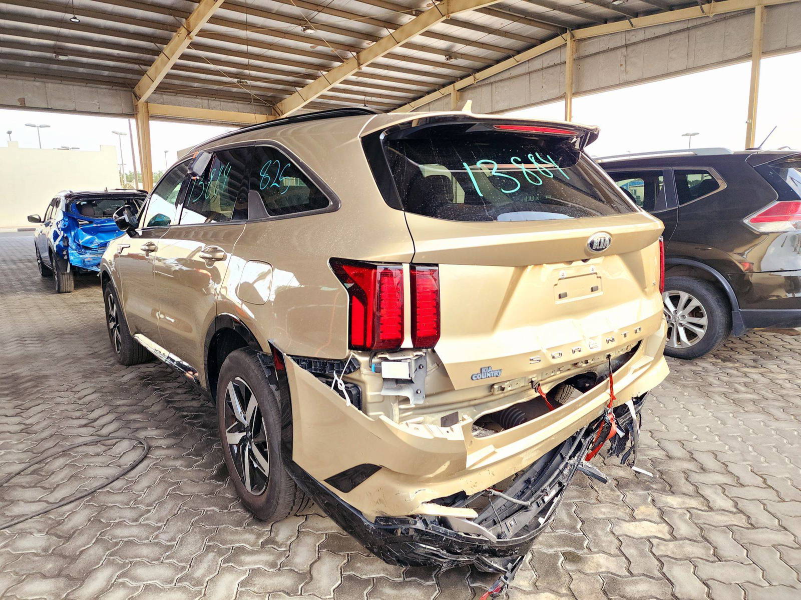 2021 KIA SORENTO — 124280 Miles — Lot 40384985 — Souq - Marhaba Auctions Used Cars - Image 5