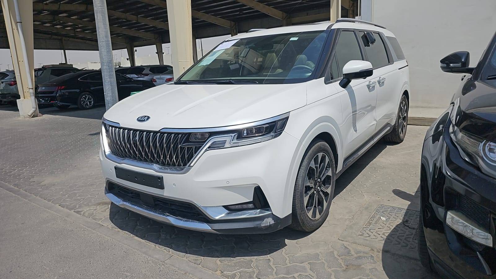 KIA CARNIVAL LX 2021 - Marhaba Auction Used Cars - Image 4