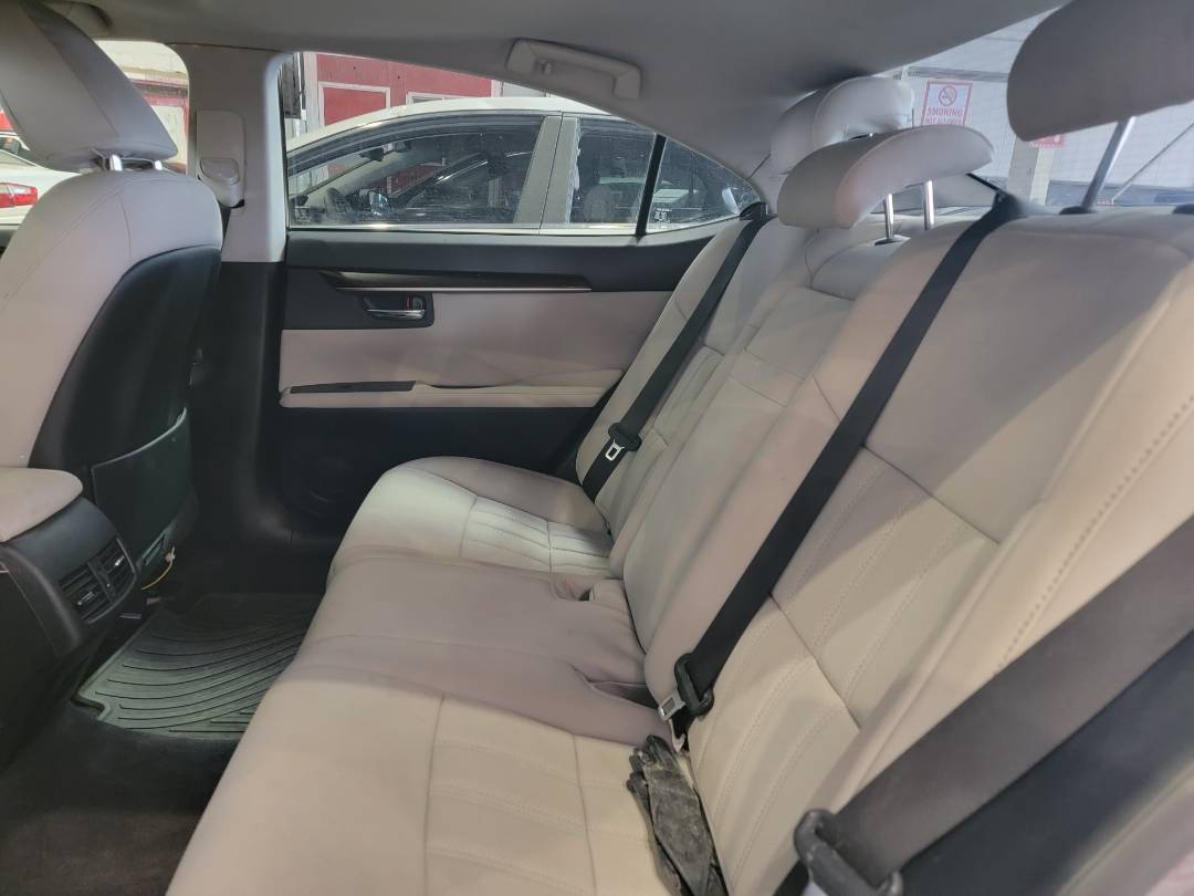 2015 LEXUS ES 350 — 123664 Miles — Lot 1GG1F2163943 — Main - Marhaba Auctions Used Cars - Image 6