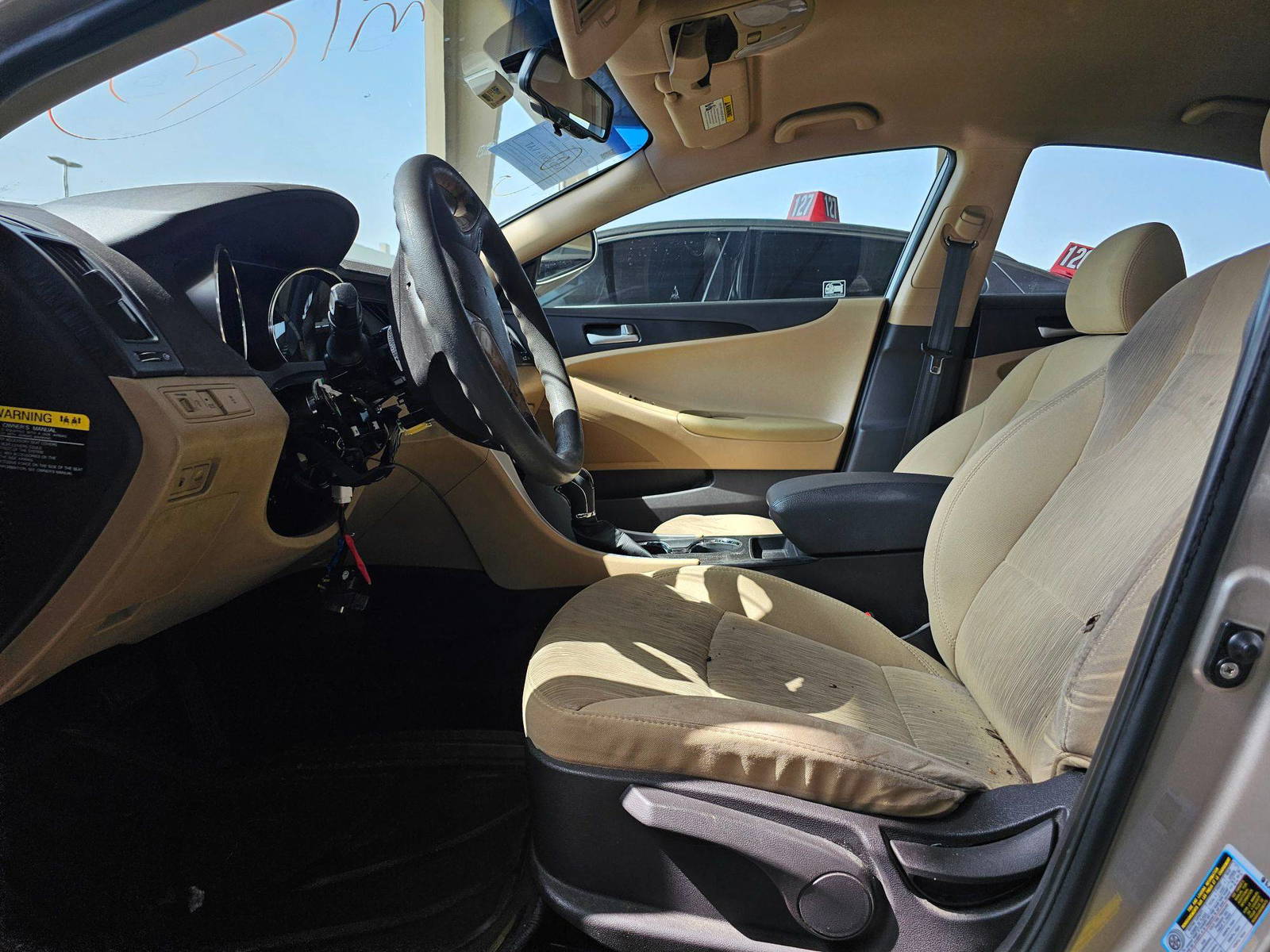 2012 HYUNDAI SONATA — 108418 Miles — Lot 3CH323787 — Souq - Marhaba Auctions Used Cars - Image 8
