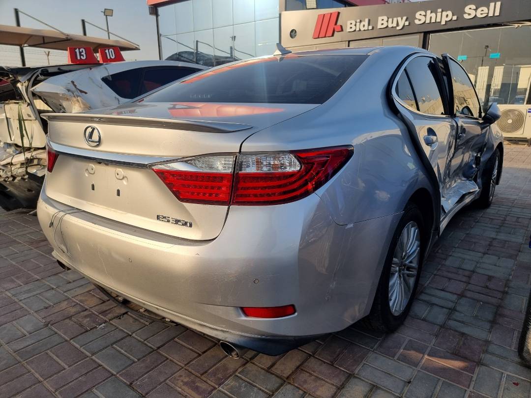 2013 LEXUS ES 350 — 174 596 Miles — Lot 68956 — Ind. 12 - Marhaba Auctions Used Cars - Image 3