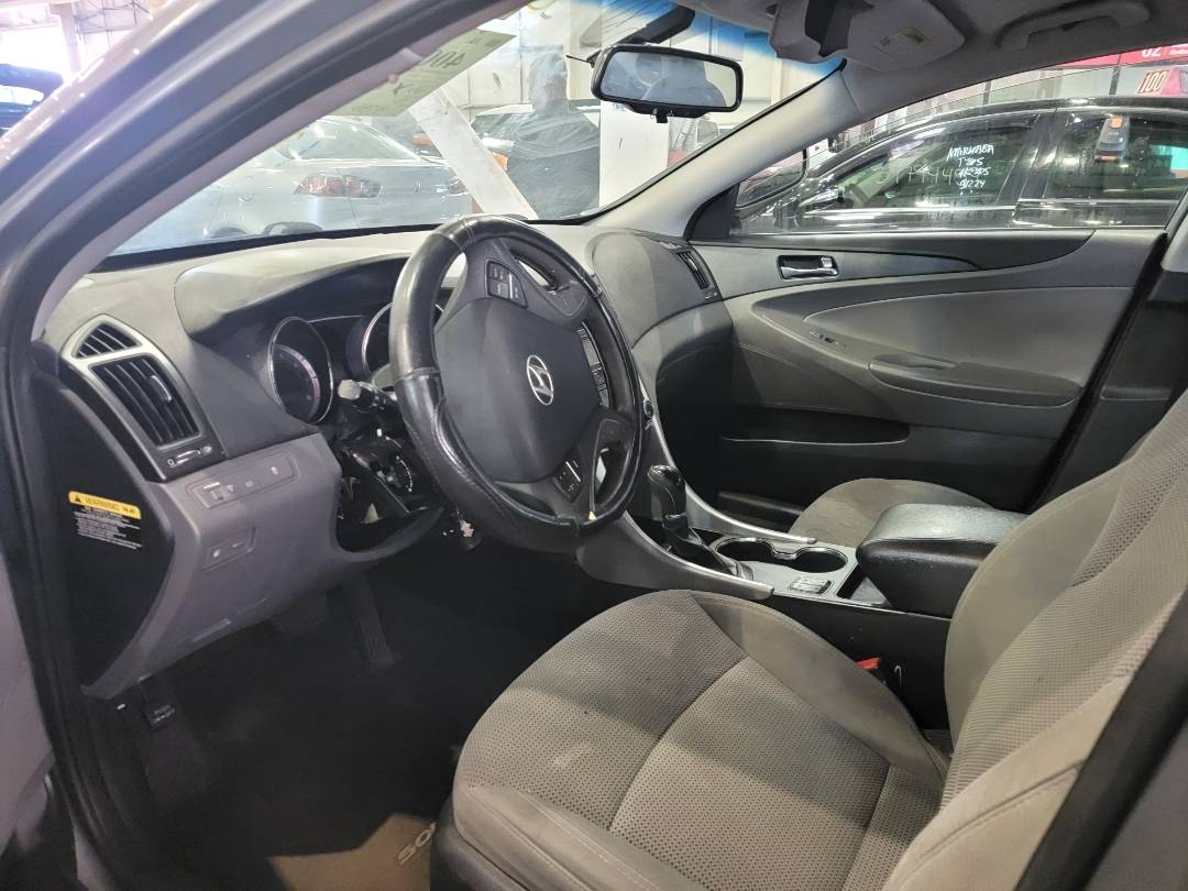 2013 HYUNDAI SONATA — 91786 Miles — Lot 40006303 — Main - Marhaba Auctions Used Cars - Image 6
