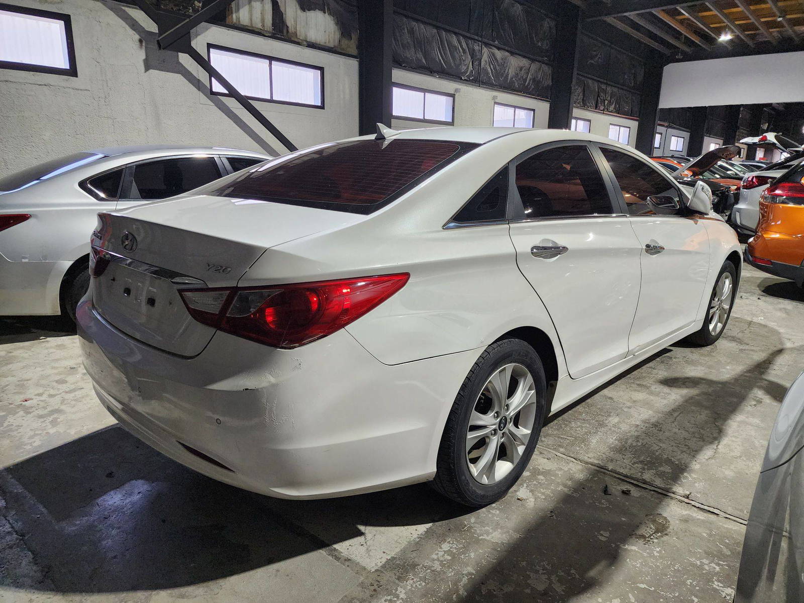 2010 HYUNDAI SONATA — 221550 KM — Lot 215487 — Main - Marhaba Auctions Used Cars - Image 5