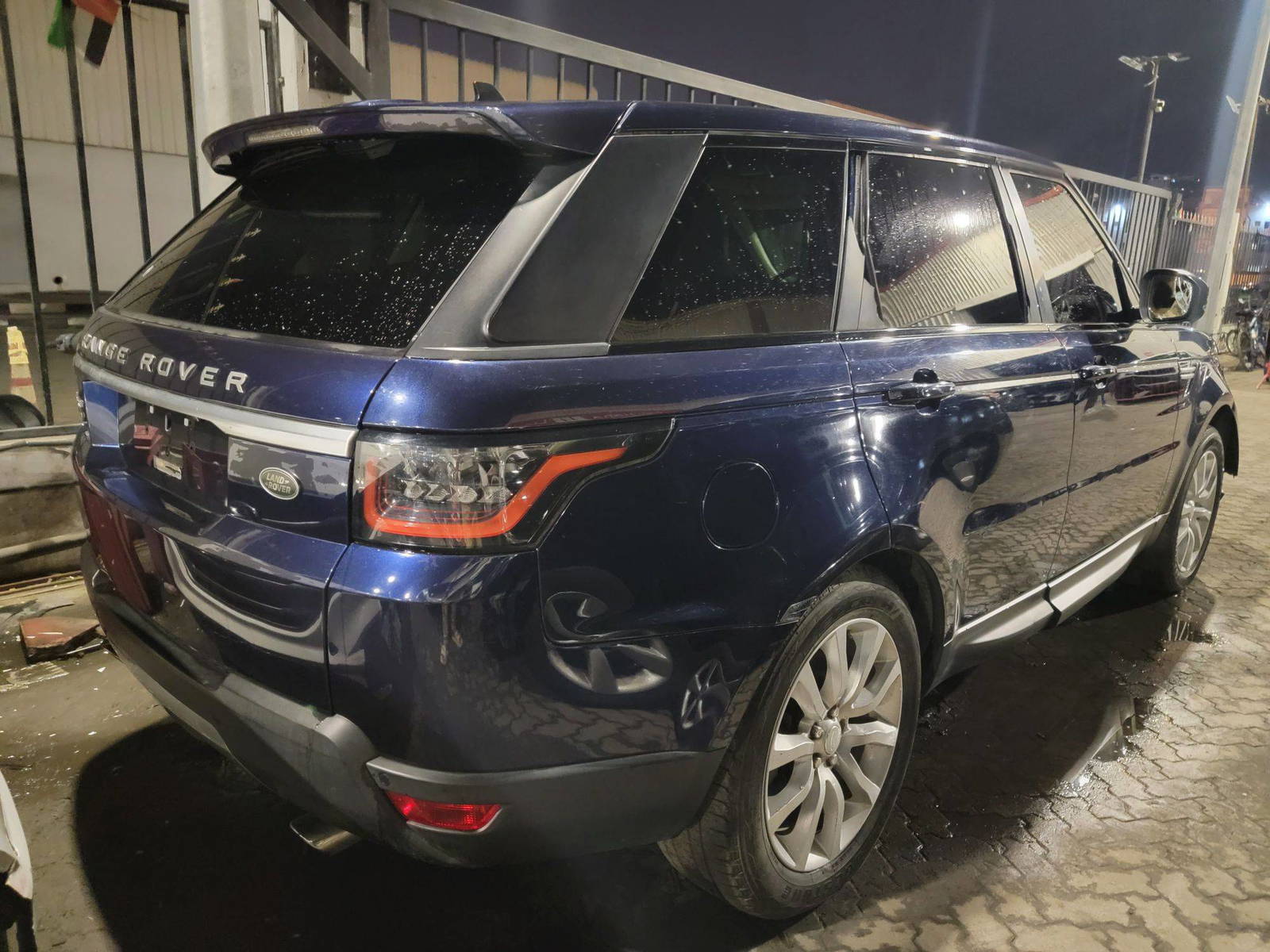 LAND ROVER RANGE ROVER SPORT 2015 - Marhaba Auction Used Cars - Image 4