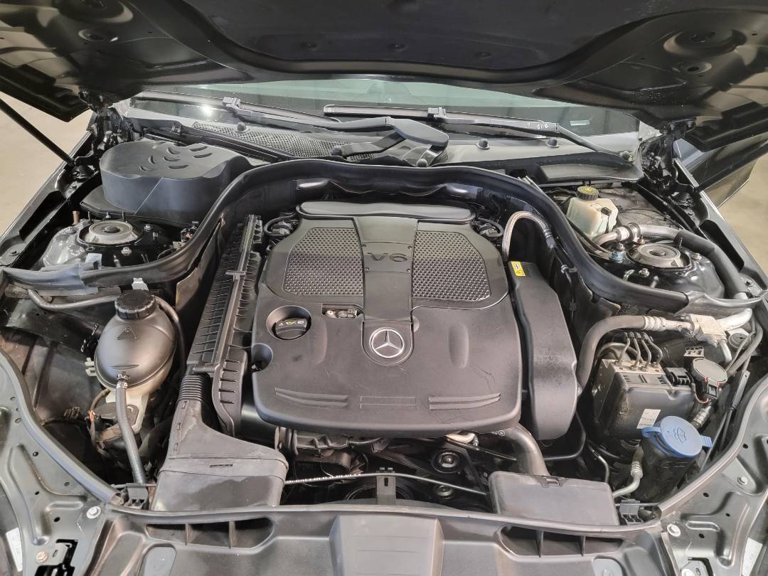 2012 MERCEDES BENZ E 350 — 175418 Miles — Lot A556842 - Marhaba Auctions Used Cars - Image 10