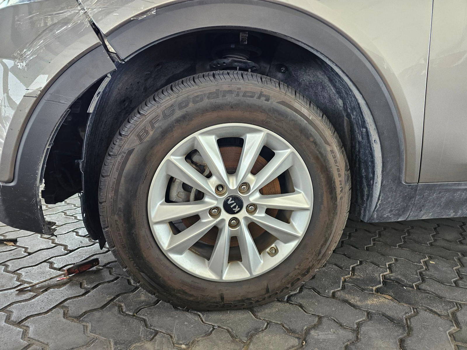 2019 KIA SORENTO — 54743 Miles — Lot 47312445 — Main - Marhaba Auctions Used Cars - Image 9