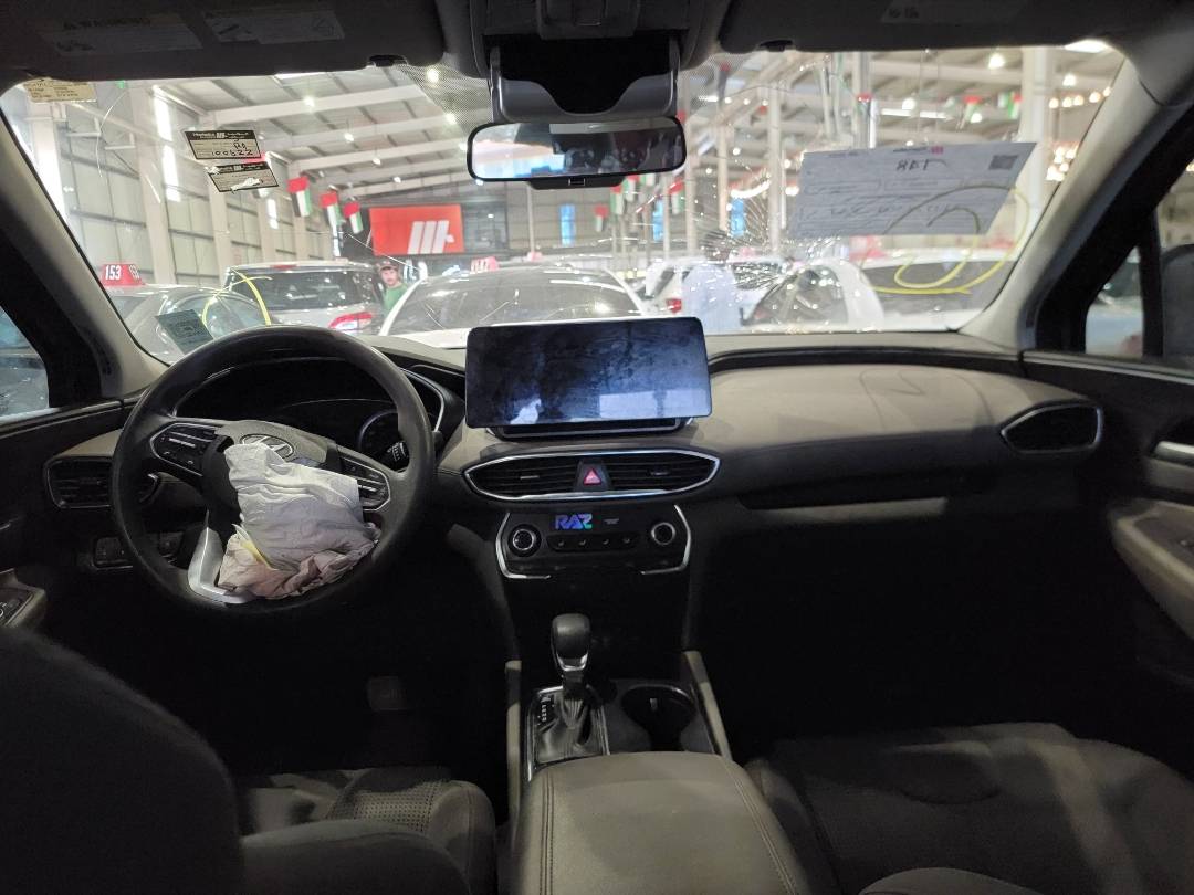 HYUNDAI SANTA FE 2019 - Marhaba Auction Used Cars - Image 8