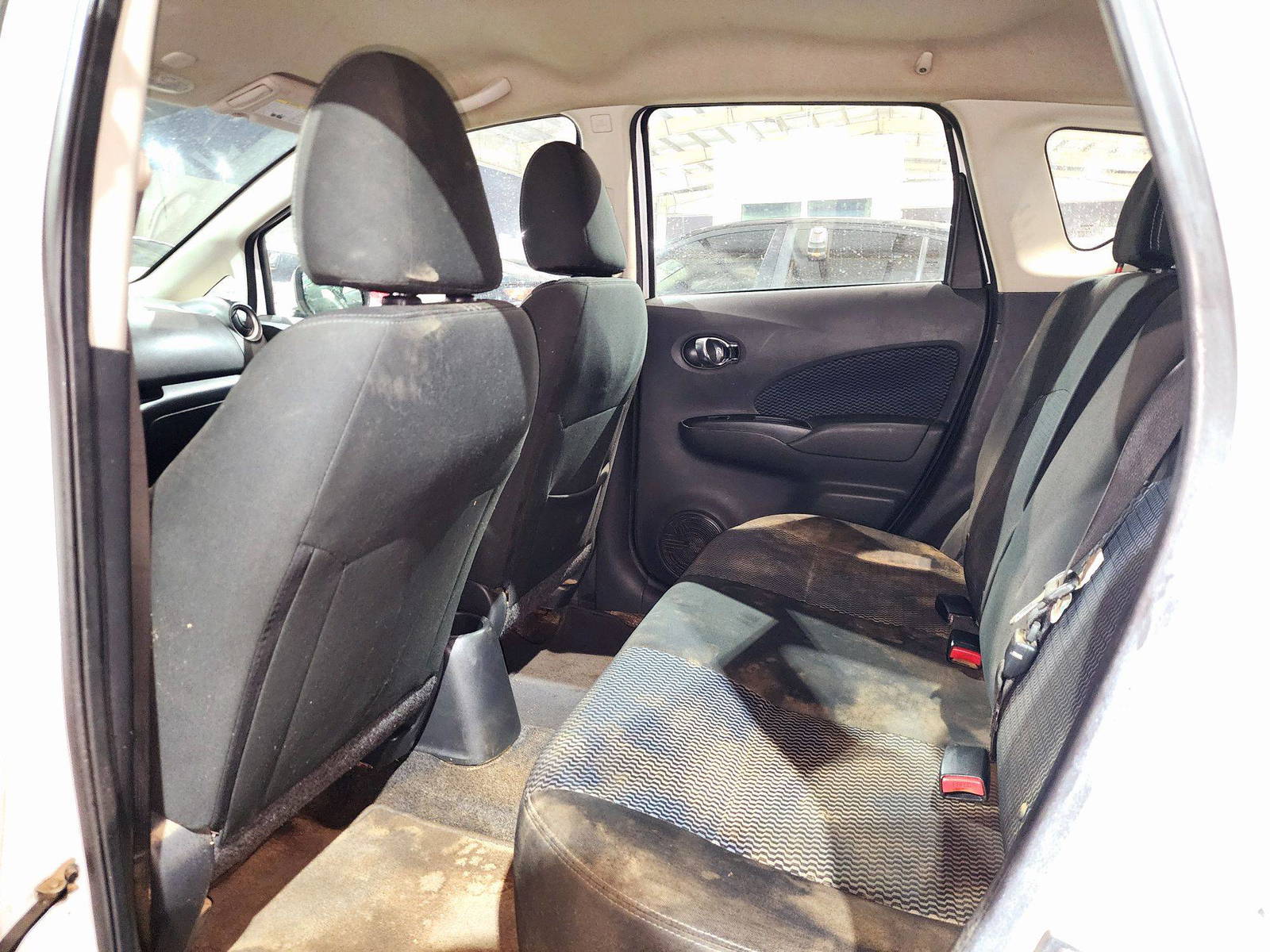 2017 NISSAN VERSA NOTE — 163180 Miles — Lot 6700677 — Souq - Marhaba Auctions Used Cars - Image 6