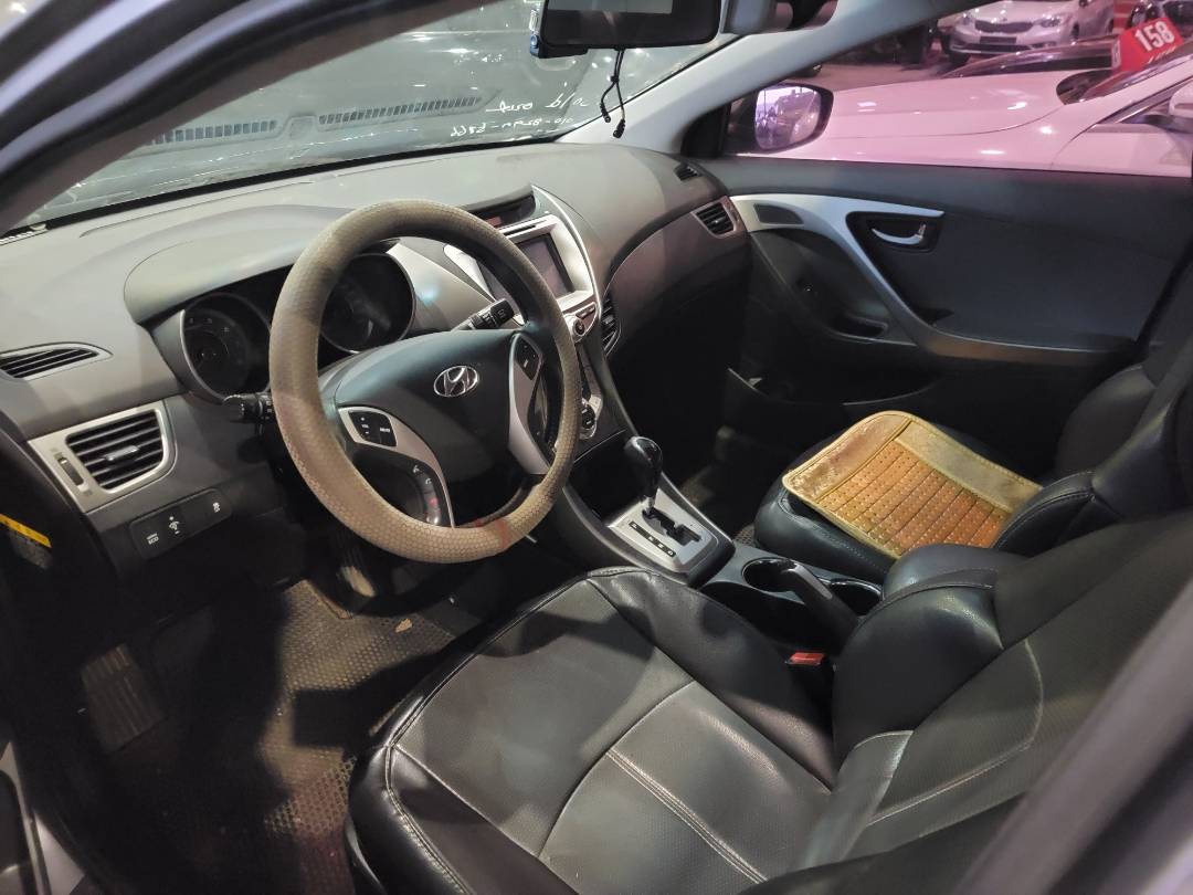 2012 HYUNDAI AVANTE — 204277 KM — Lot 390961 — Souq - Marhaba Auctions Used Cars - Image 8