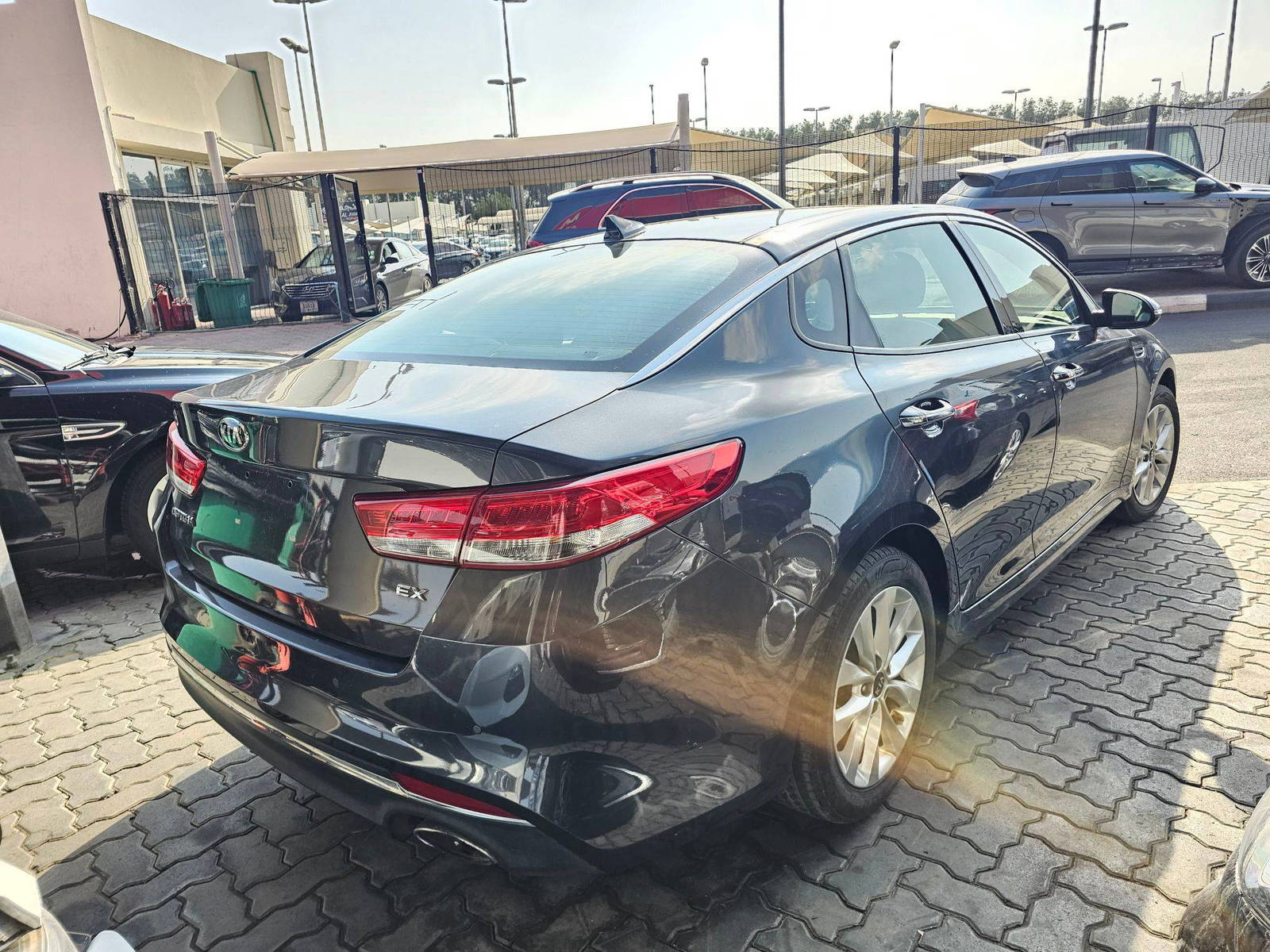 2018 KIA OPTIMA — 218596 Miles — Lot 30JG259930 — Souq - Marhaba Auctions Used Cars - Image 5