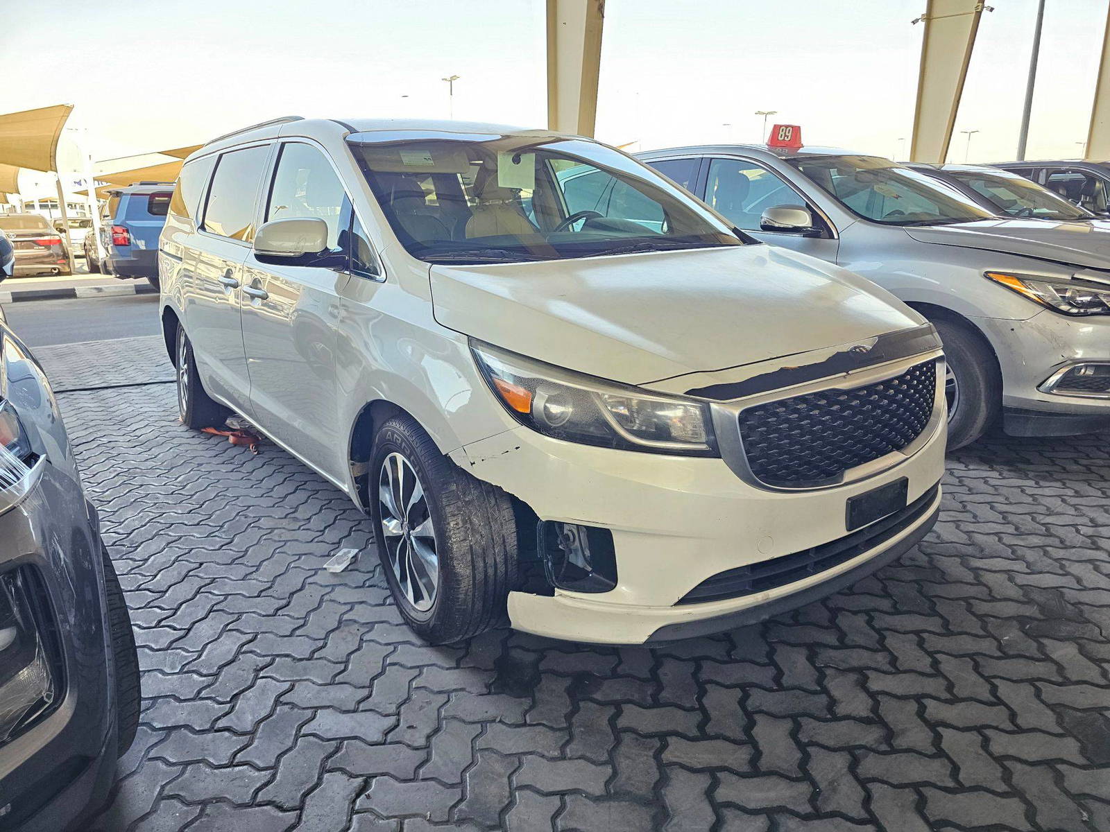 KIA SEDONA 2015 - Marhaba Auction Used Cars - Image 4