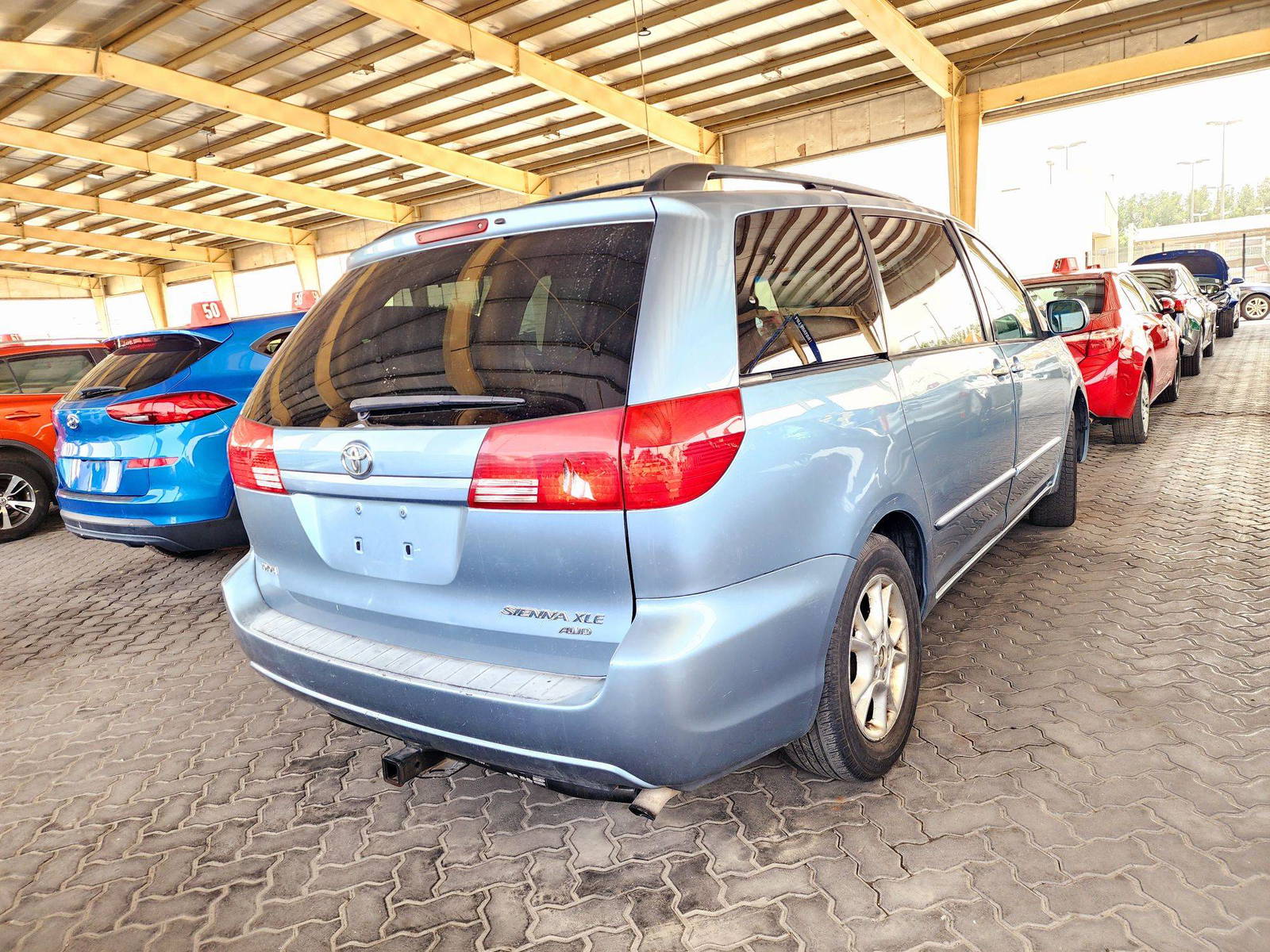2005 TOYOTA SIENNA — 149602 Miles — Lot 5S263634 — Souq - Marhaba Auctions Used Cars - Image 3