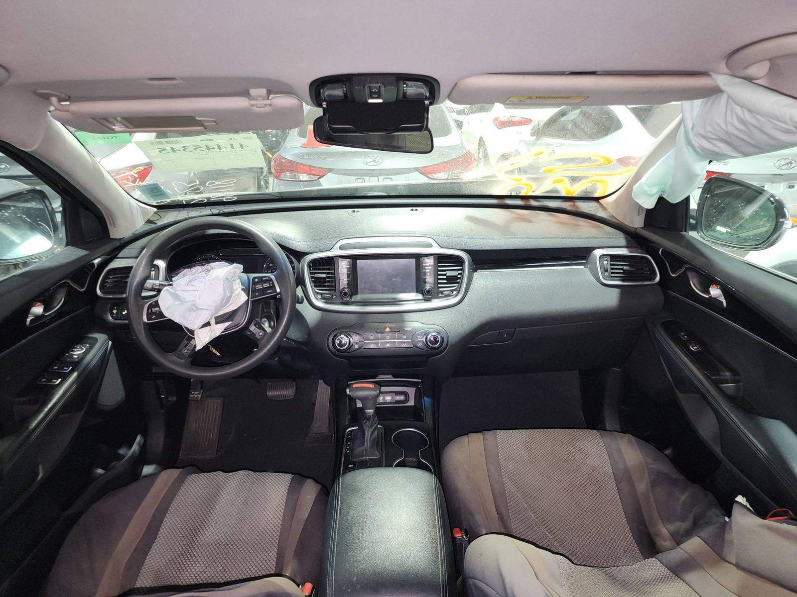 2019 KIA SORENTO — 69797 Miles — Lot 98118 — Souq - Marhaba Auctions Used Cars - Image 8