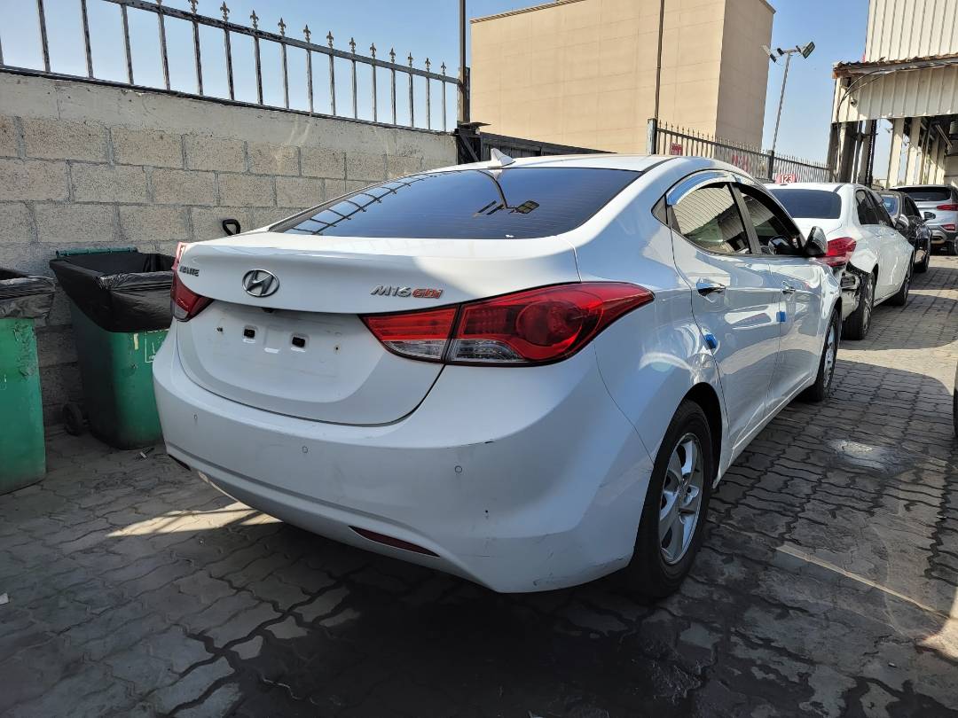 2011 HYUNDAI AVANTE — 123804 KM — Lot 142300 — Main - Marhaba Auctions Used Cars - Image 3
