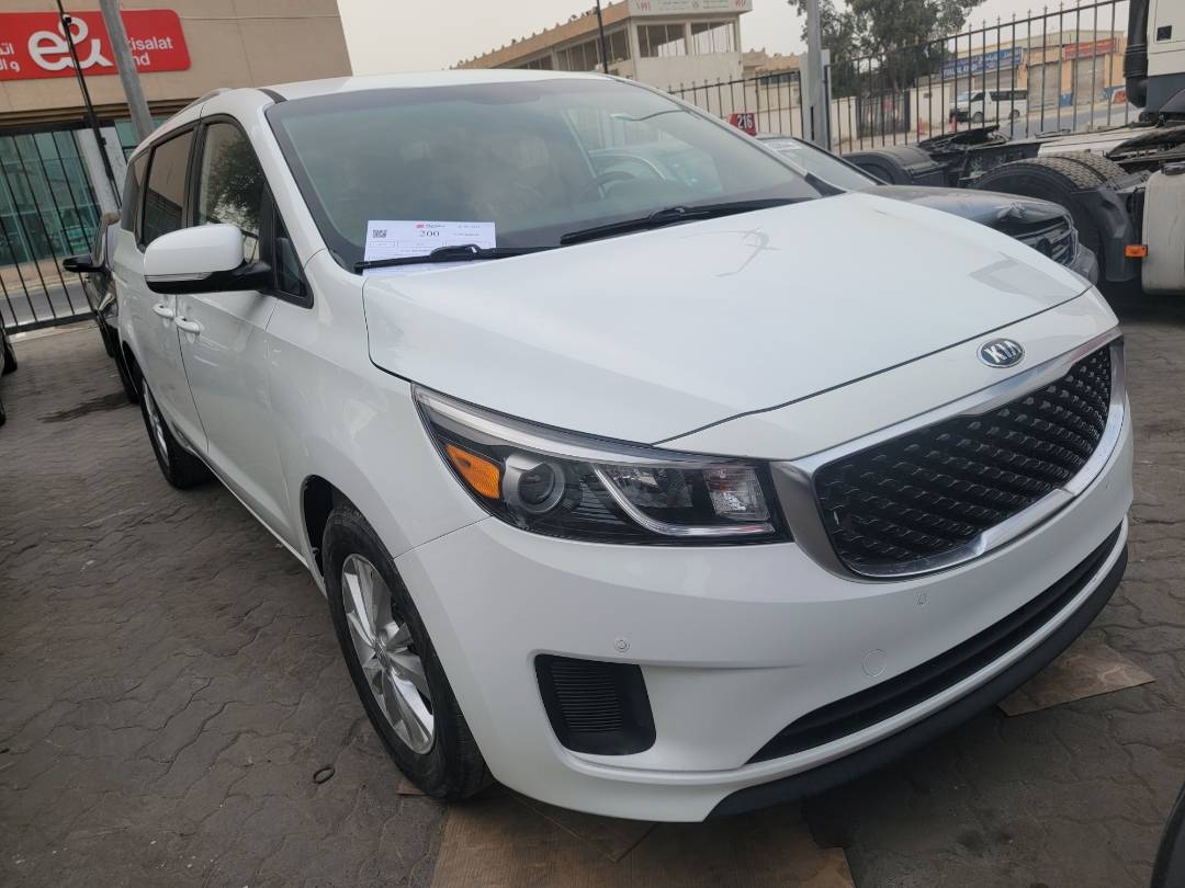 2017 KIA SEDONA — 145793 Miles — Lot H6268112 — Main - Marhaba Auctions Used Cars - Image 3
