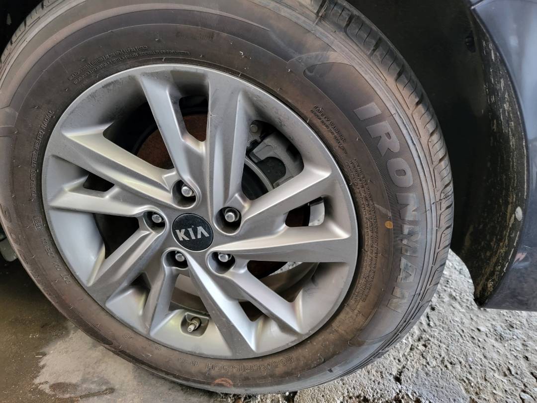 2019 KIA OPTIMA — 62297 Miles — Lot 79514013 - Marhaba Auctions Used Cars - Image 9
