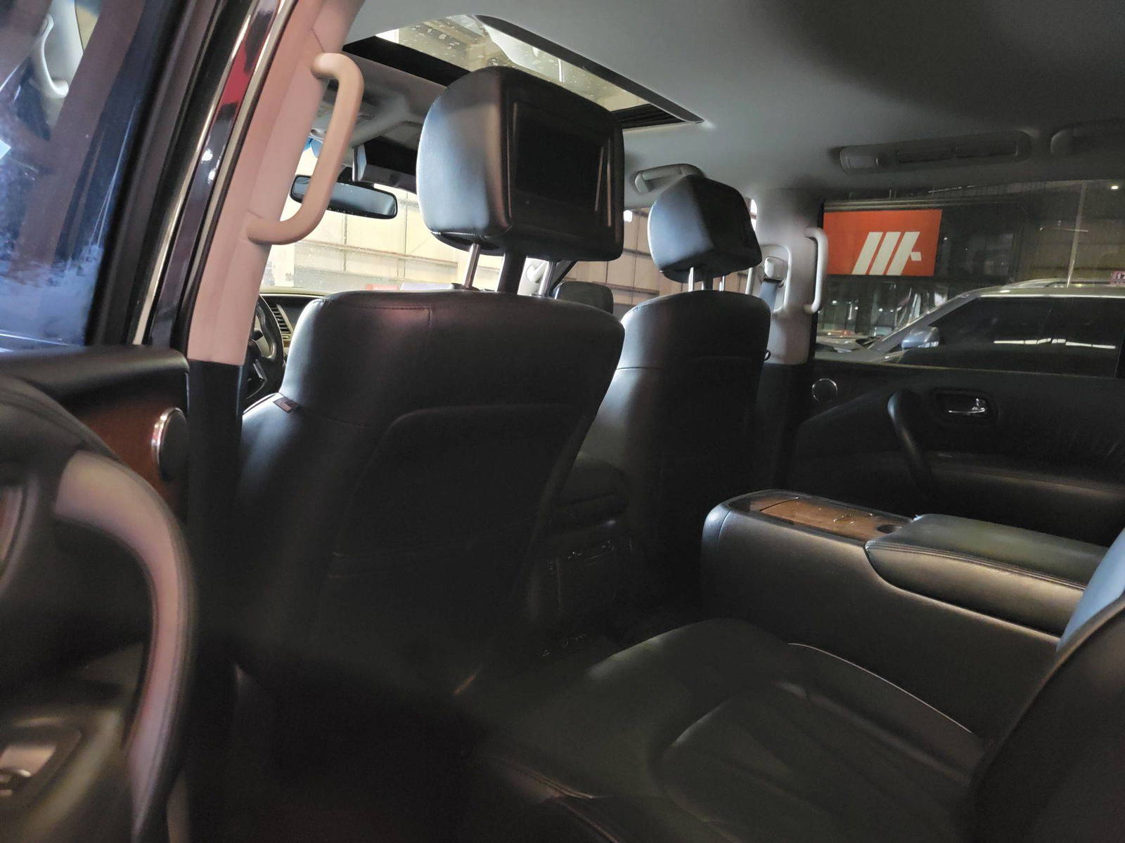 2014 INFINITI QX80 — 188625 Miles — Lot 6807890 — Main - Marhaba Auctions Used Cars - Image 7