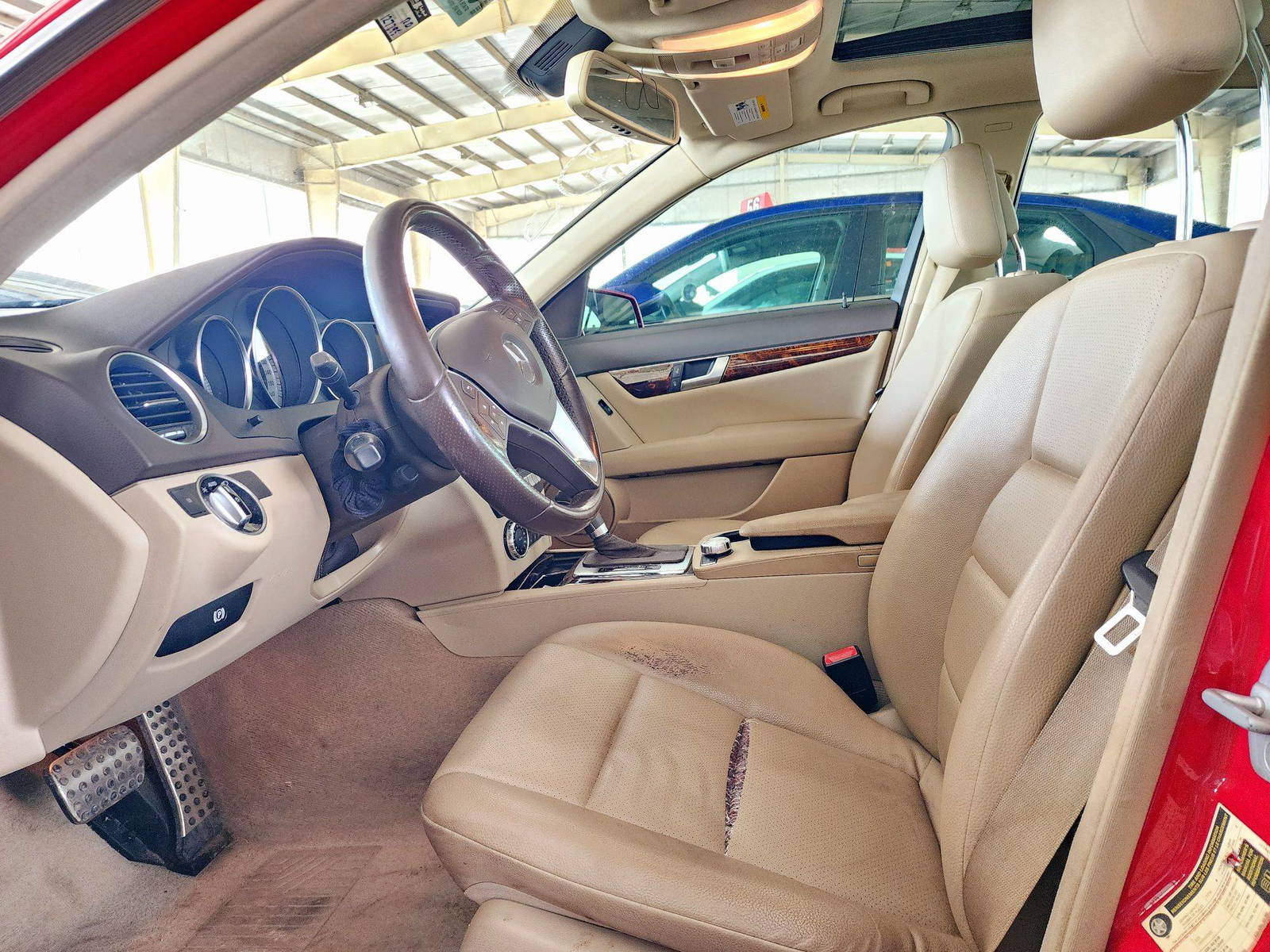 2012 MERCEDES BENZ C300 — 127395 Miles — Lot 8CR240476 — Souq - Marhaba Auctions Used Cars - Image 9