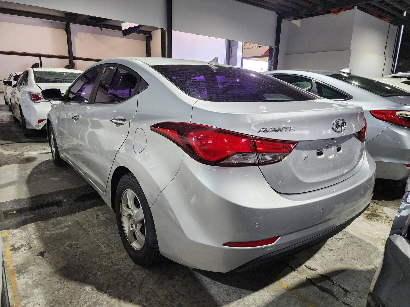 2014 HYUNDAI AVANTE — 148672 KM — Lot 006865 — Al Quoz - Marhaba Auctions Used Cars - Image 6