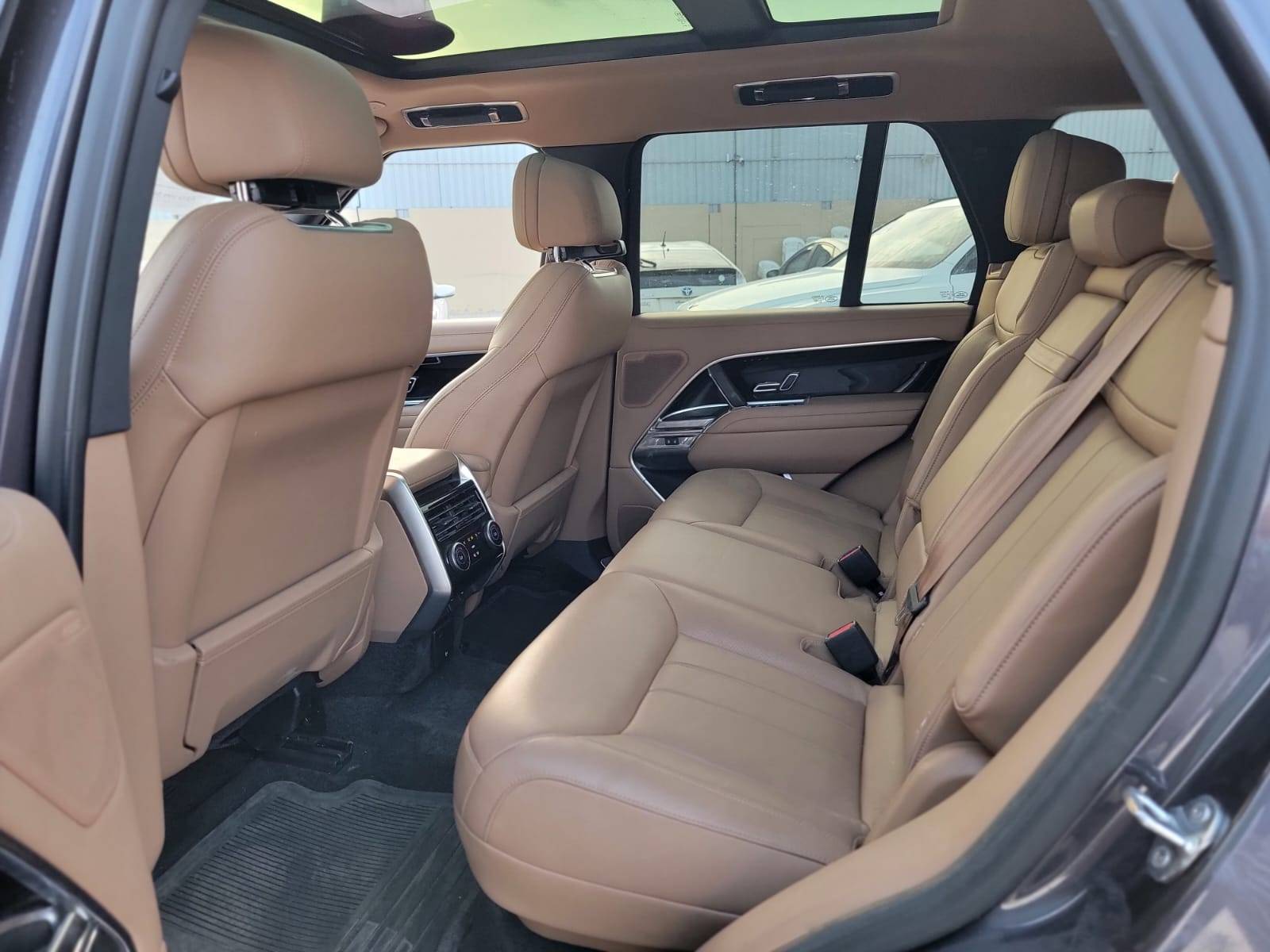 LAND ROVER RANGE ROVER 2023 - Marhaba Auction Used Cars - Image 8
