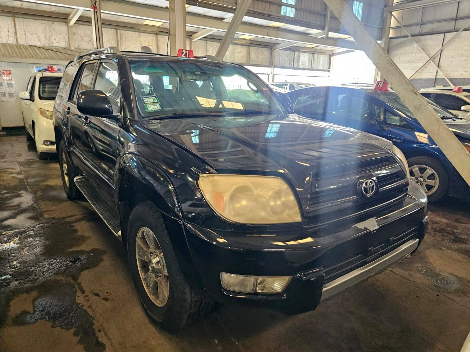Toyota 4Runner 2004 view 2