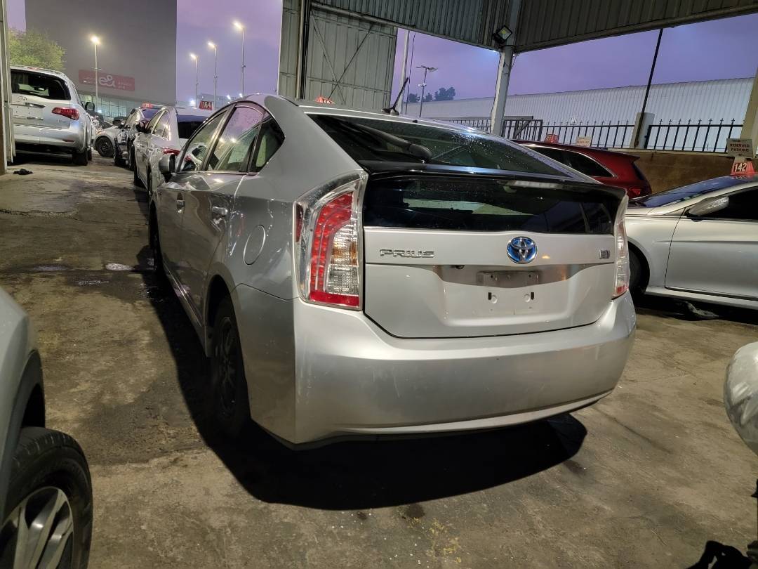 TOYOTA PRIUS 2015 - Marhaba Auction Used Cars - Image 3