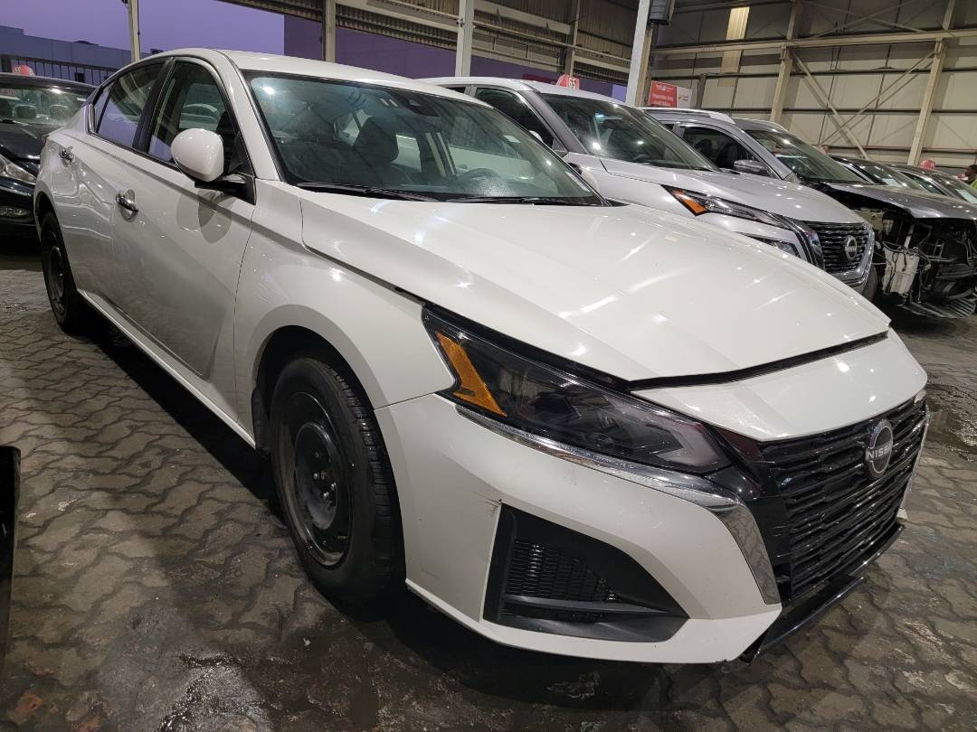2023 NISSAN ALTIMA — 71169 Miles — Lot 66821235 — Souq - Marhaba Auctions Used Cars - Image 5