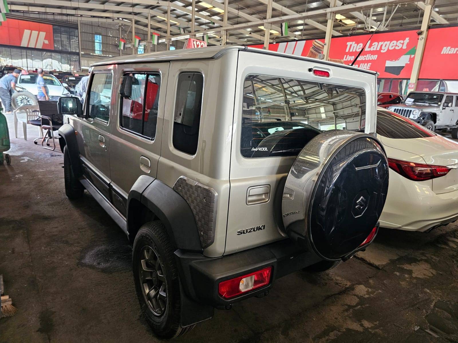 2025 SUZUKI JIMNY — 3013 KM — Lot 0197077 — Main - Marhaba Auctions Used Cars - Image 4