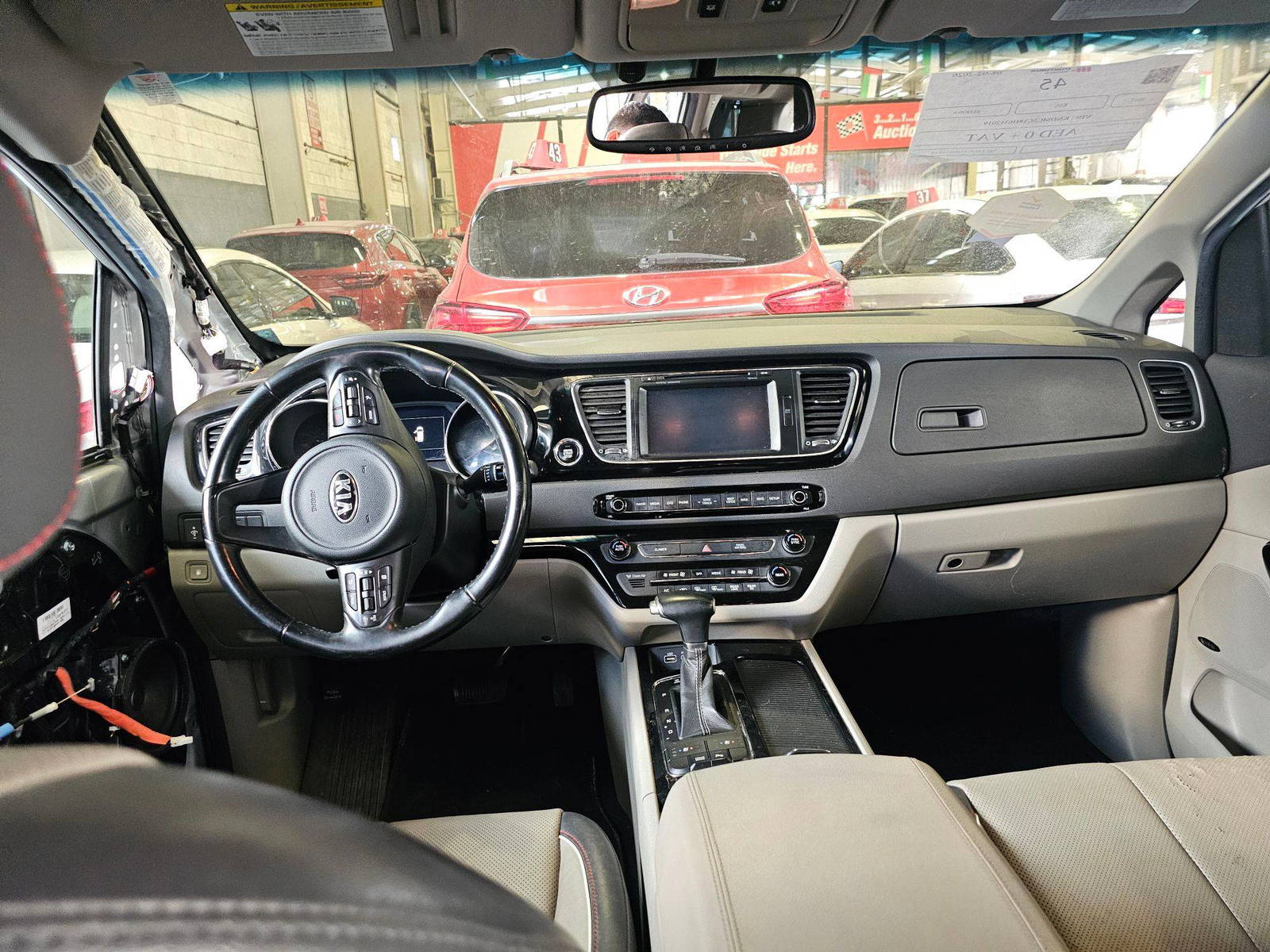 KIA SEDONA 2017 - Marhaba Auction Used Cars - Image 8