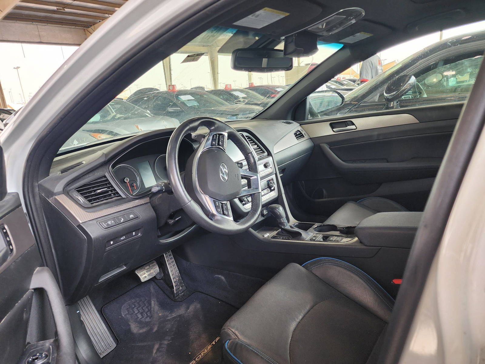 2018 HYUNDAI SONATA — 40745 Miles — Lot 68699 — Souq - Marhaba Auctions Used Cars - Image 9