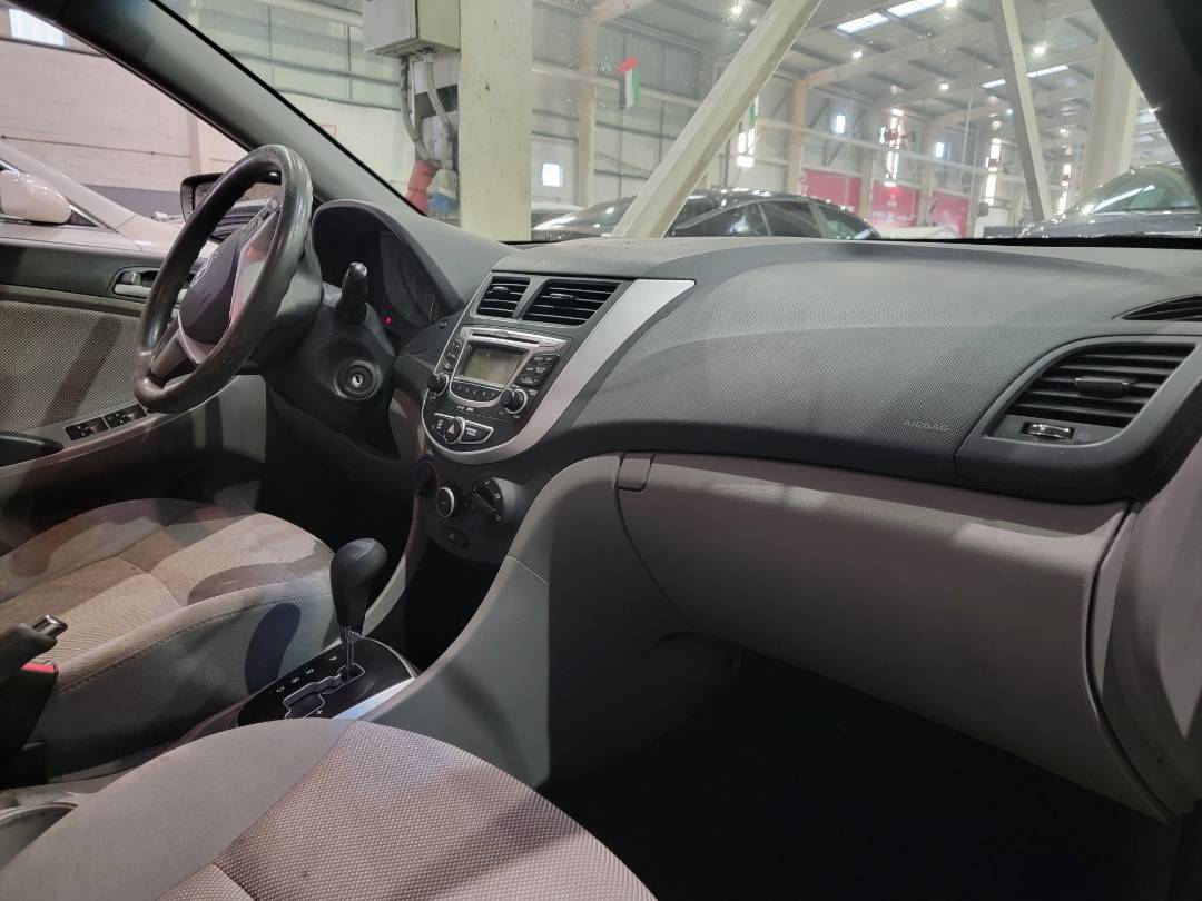 2013 HYUNDAI ACCENT — 172596 Miles — Lot 82559443 - Marhaba Auctions Used Cars - Image 6